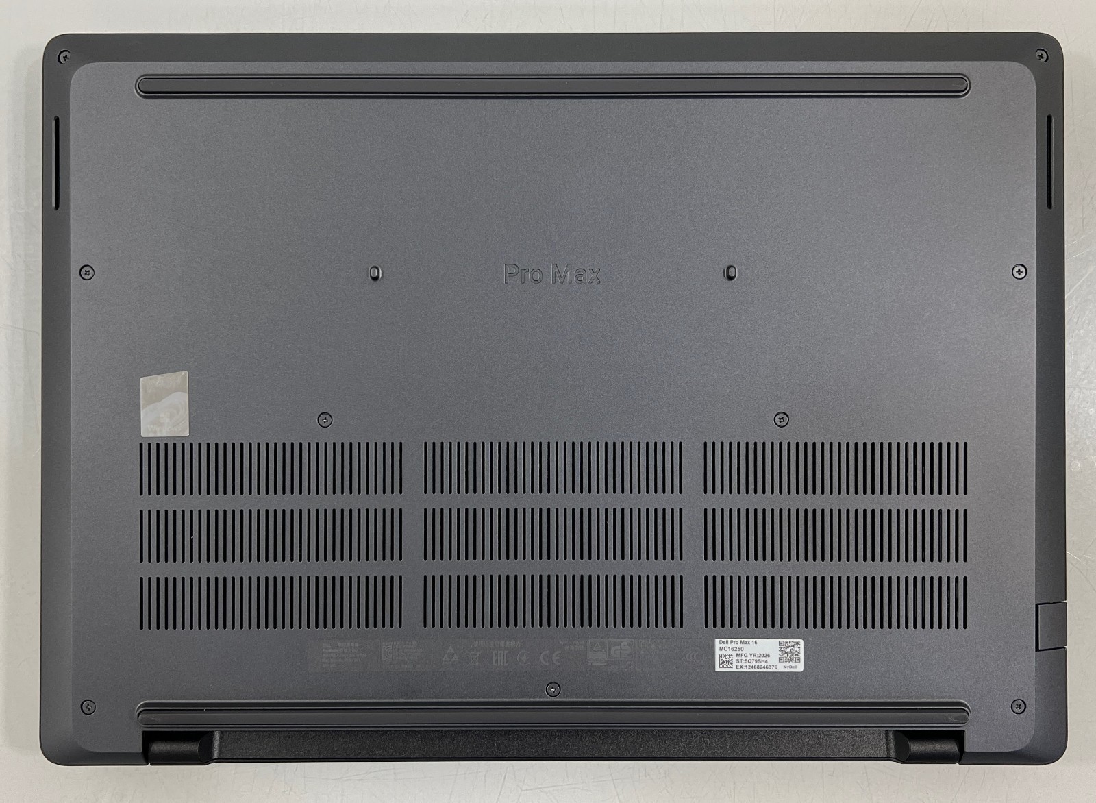 Dell Pro Max 16 MC16250 Laptop Intel Ultra 7 265H 16GB 512GB SSD Arc 140T Win 11