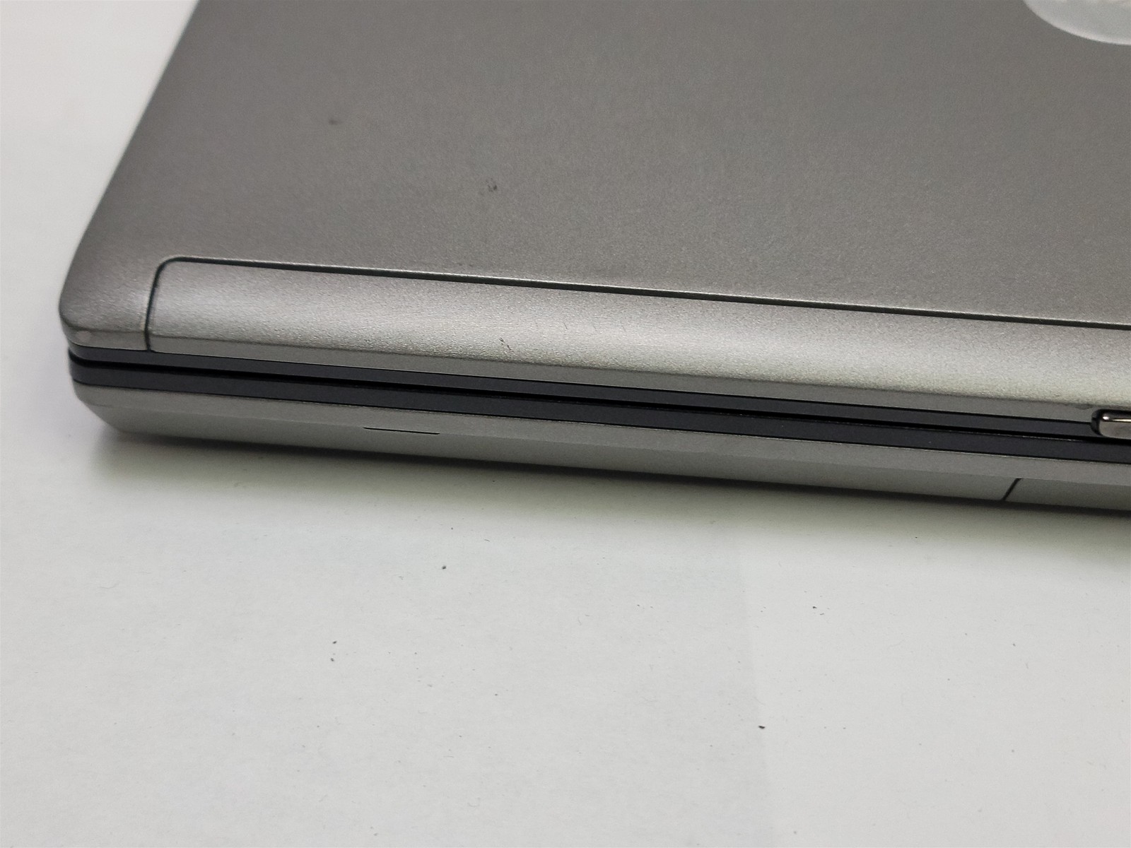 Dell Latitude D620, Intel Core 2 Duo , 1GB RAM , Windows 7 Enterprise ( locked)