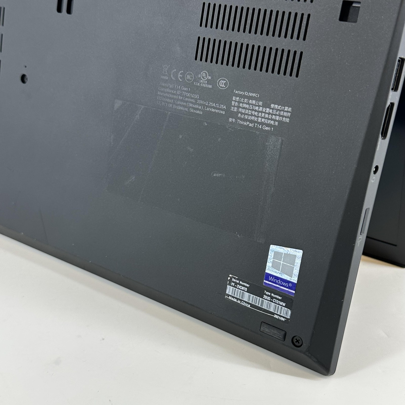 Lenovo ThinkPad T14 Gen 1 Black HD 2.1 GHz Ryzen 5 PRO 4650U 16GB 256GB SSD Good