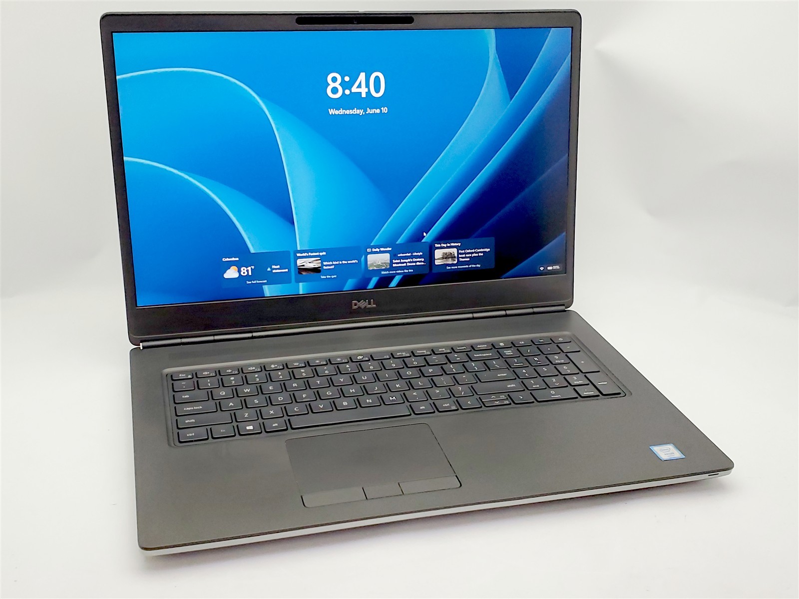 Dell Precision 7750 Xeon W-10855M 2.8-5.1Ghz T1000 24GRam 1TB NVMe Win11P *USB*