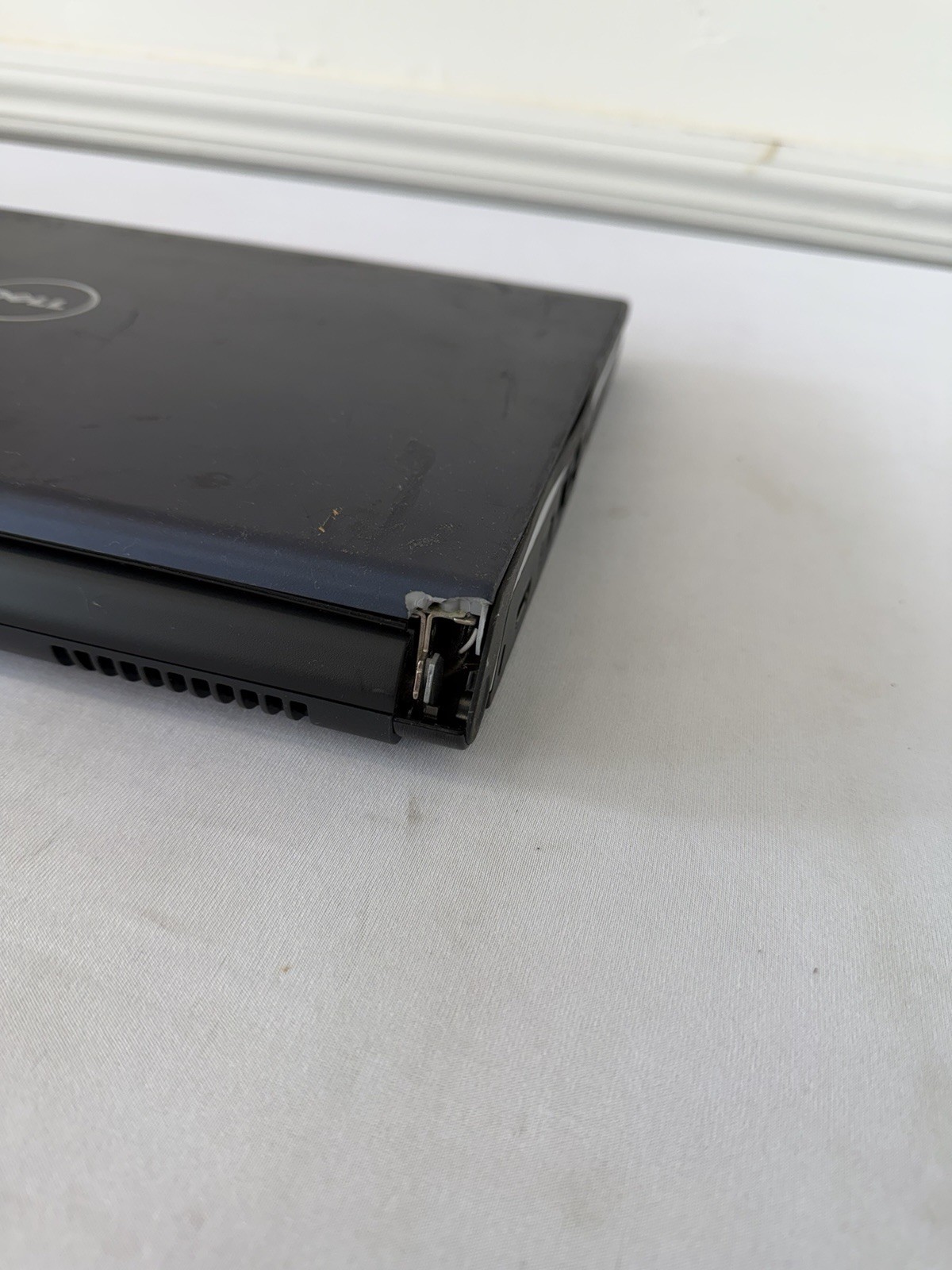 Dell Studio 1555 Laptop – Good Screen – Intel Duo T6600 – RAM 4GB – Read Desc