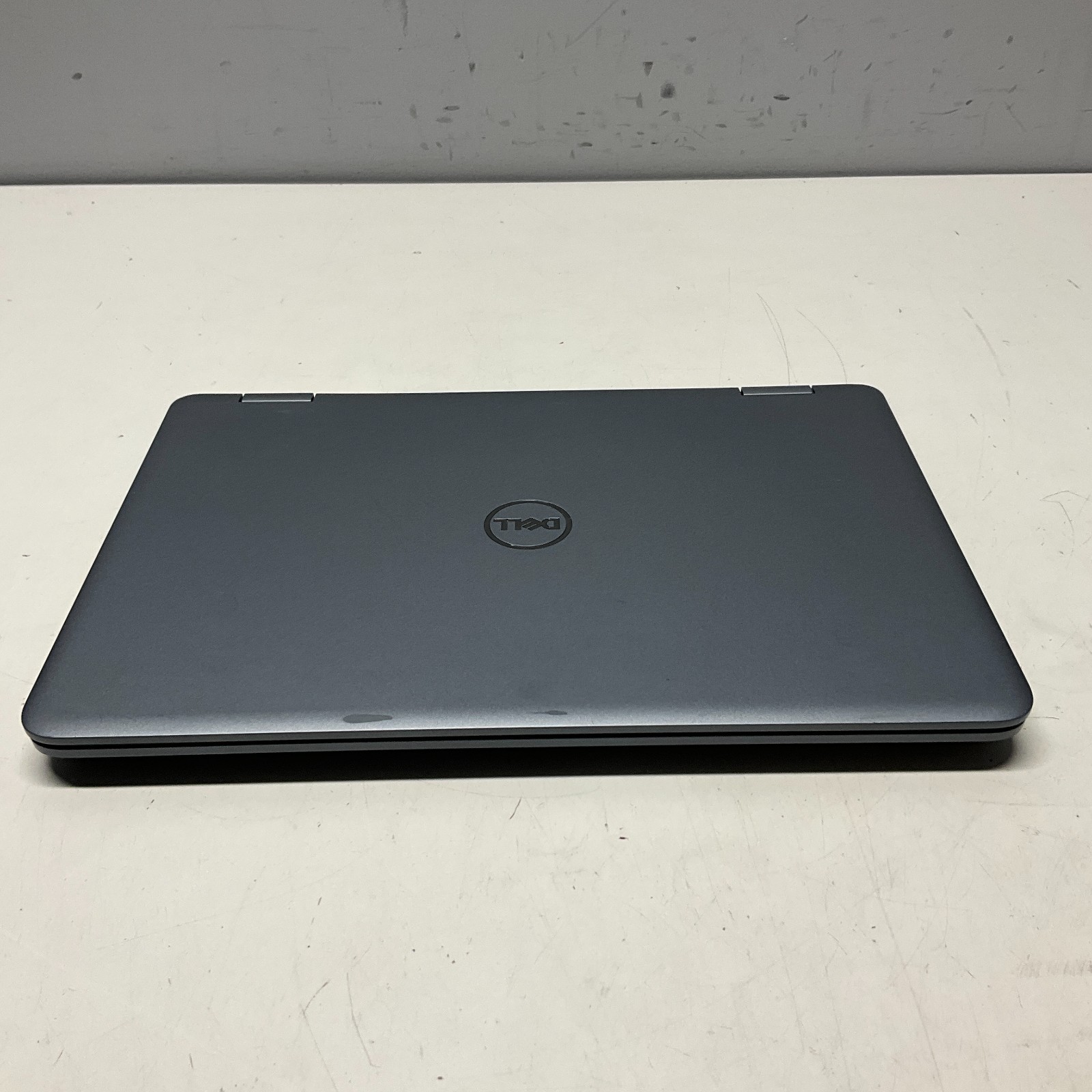 Dell Inspiron 3195 – 11.6″ Touch – AMD A9-9420e 4GB 128GB SSD NO OS Laptop