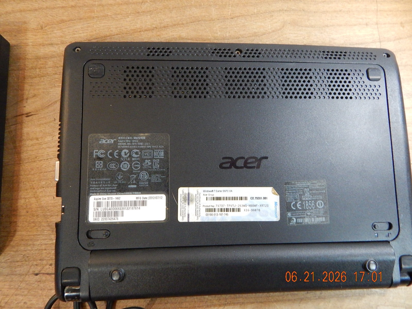 Acer Aspire One Laptop Computer For * Repair Or For Parts *