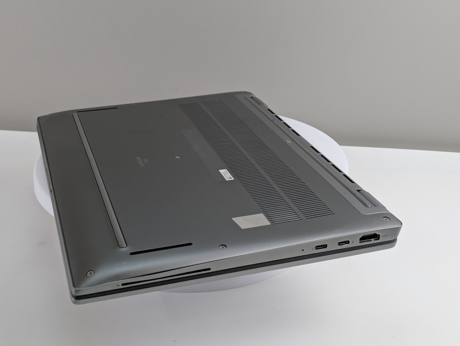 Dell Latitude 7450 14″ Core Ultra 5 135U 32GB RAM 512GB SSD WUXGA Windows 11 Pro