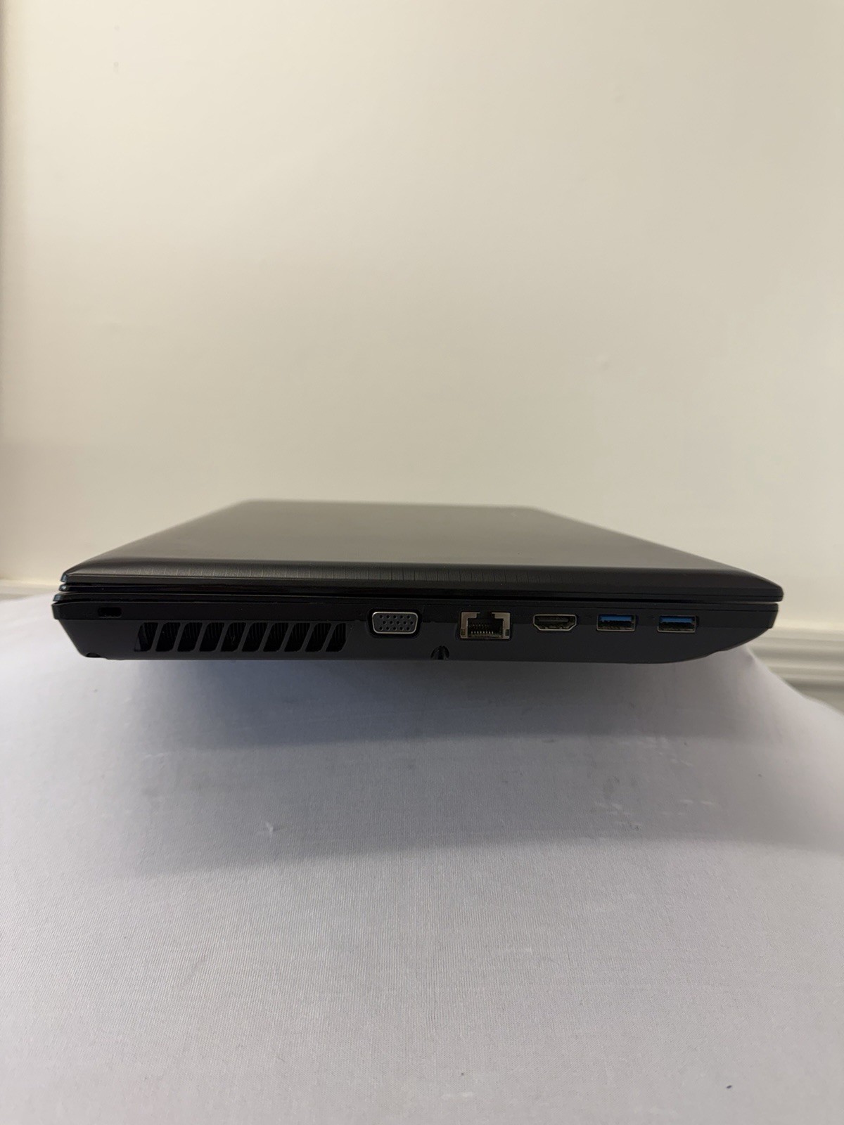 Lenovo Ideapad N580-20182 Laptop – Good Screen – Intel Pentium B960 – Read Des
