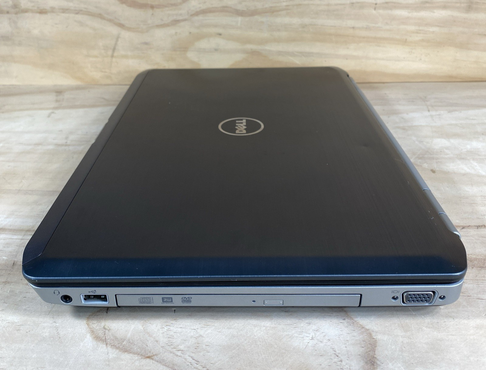 Dell Latitude E5520 15.6 i5-2510M 2.3 8GB RAM 500GB HDD Windows 10 Pro/ bad Bat