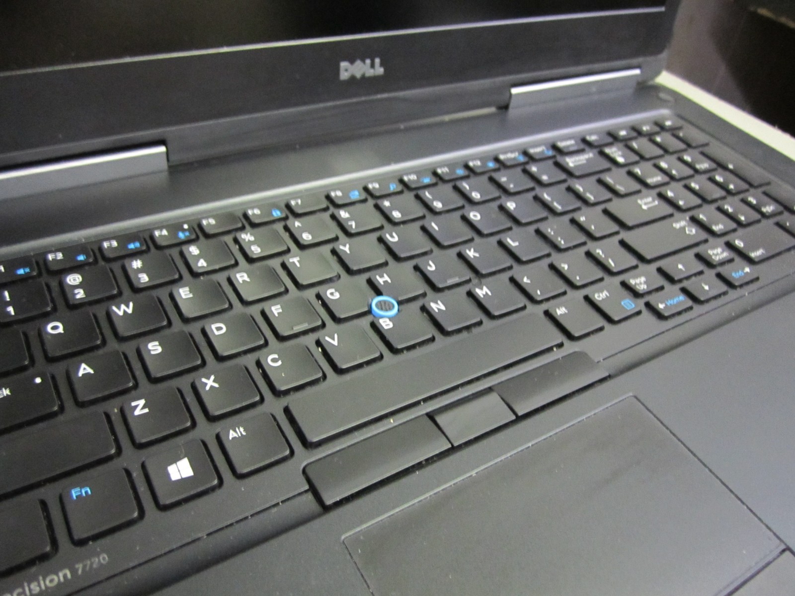 Dell Precision 7720 i7 6TH GEN 32GB 512GB M2SSD 2.90GHZ LAPTOP + AC QUADRO M1200