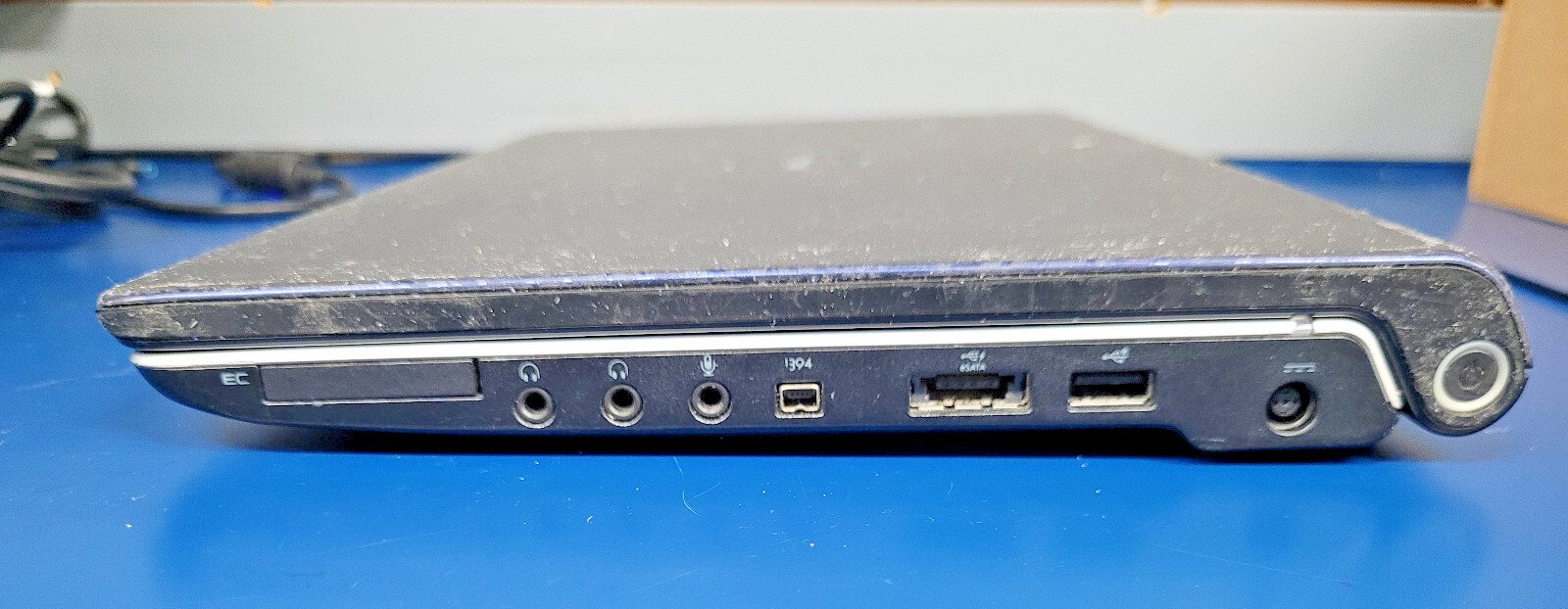 Dell Studio 1440 (PP40L) Laptop Intel Core Duo T6600 @2.20GHz 644 KB RAM No HDD