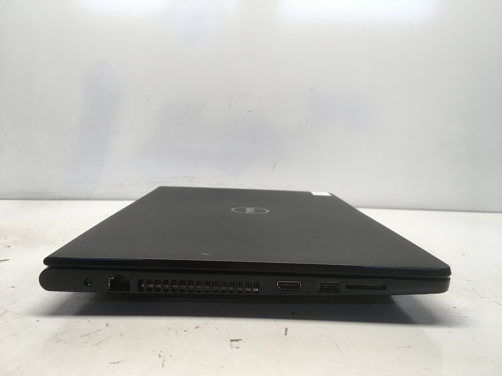 Dell Inspiron 3558 Intel i3-5015U 2.1GHz 4 GB NO HDD No Batt