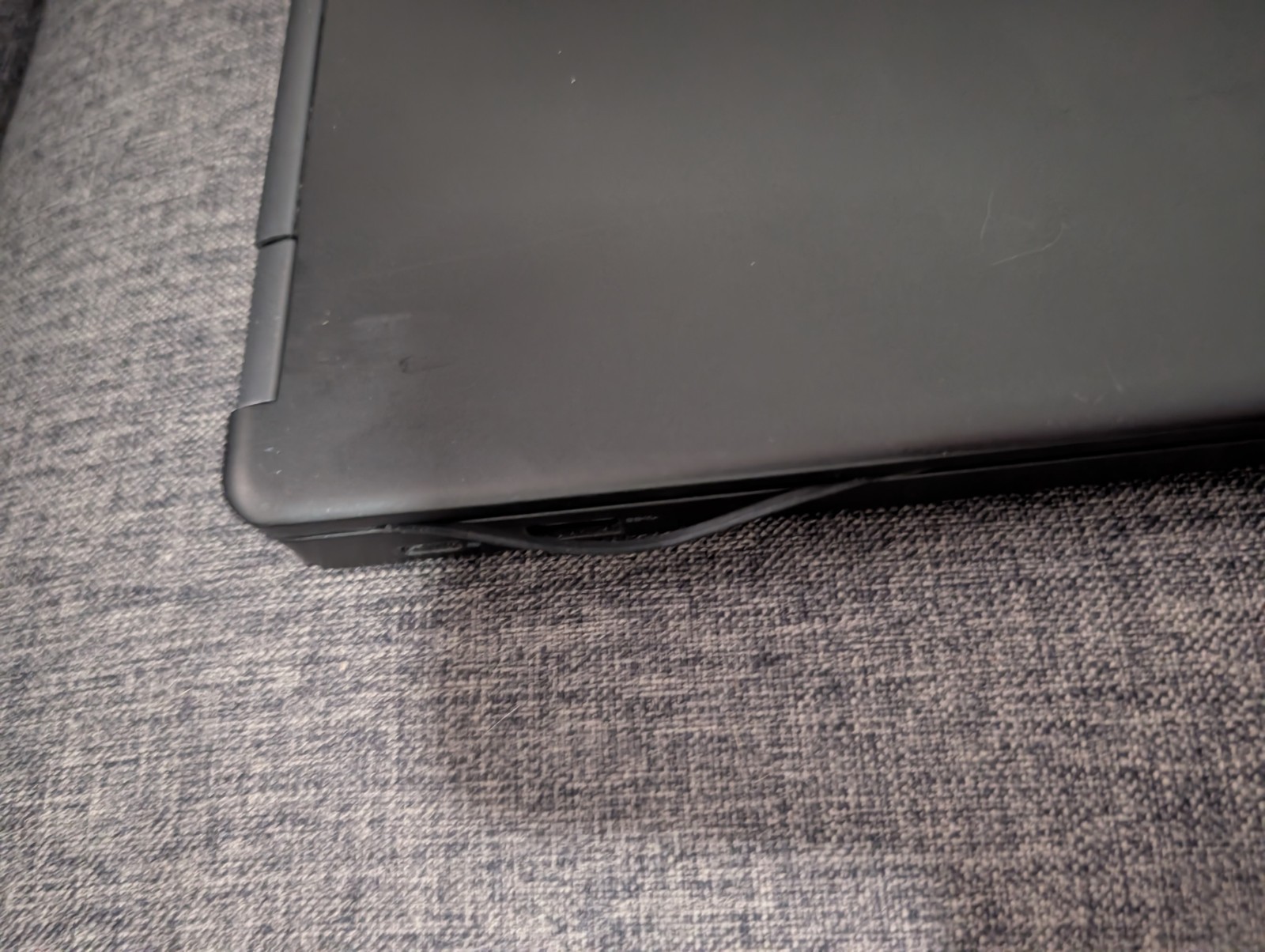 Dell Latitude 5491 Intel i5-8400H 8GB RAM – No Storage/OS/AC Charger – As Is