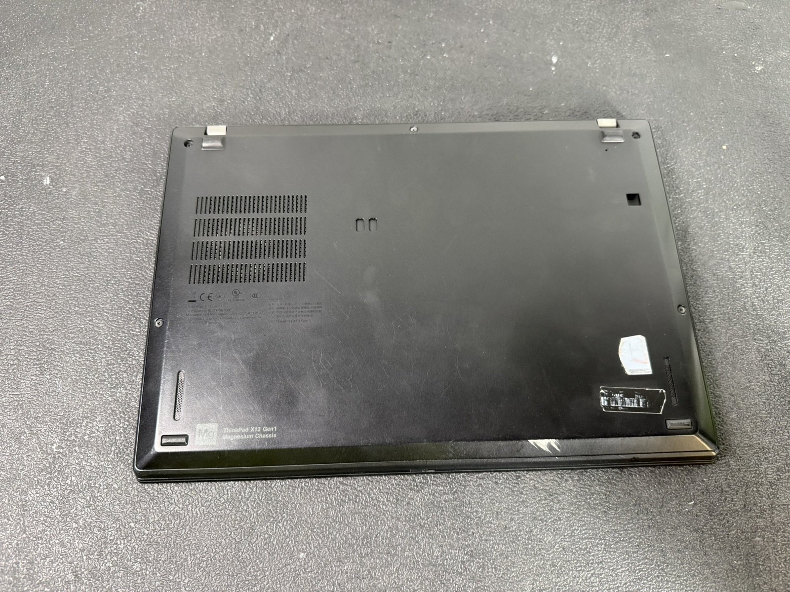 Lenovo ThinkPad X13 Gen 1 i5-10310U 1.7GHz 16GB DDR4 256GB M.2 W11Pro – READ