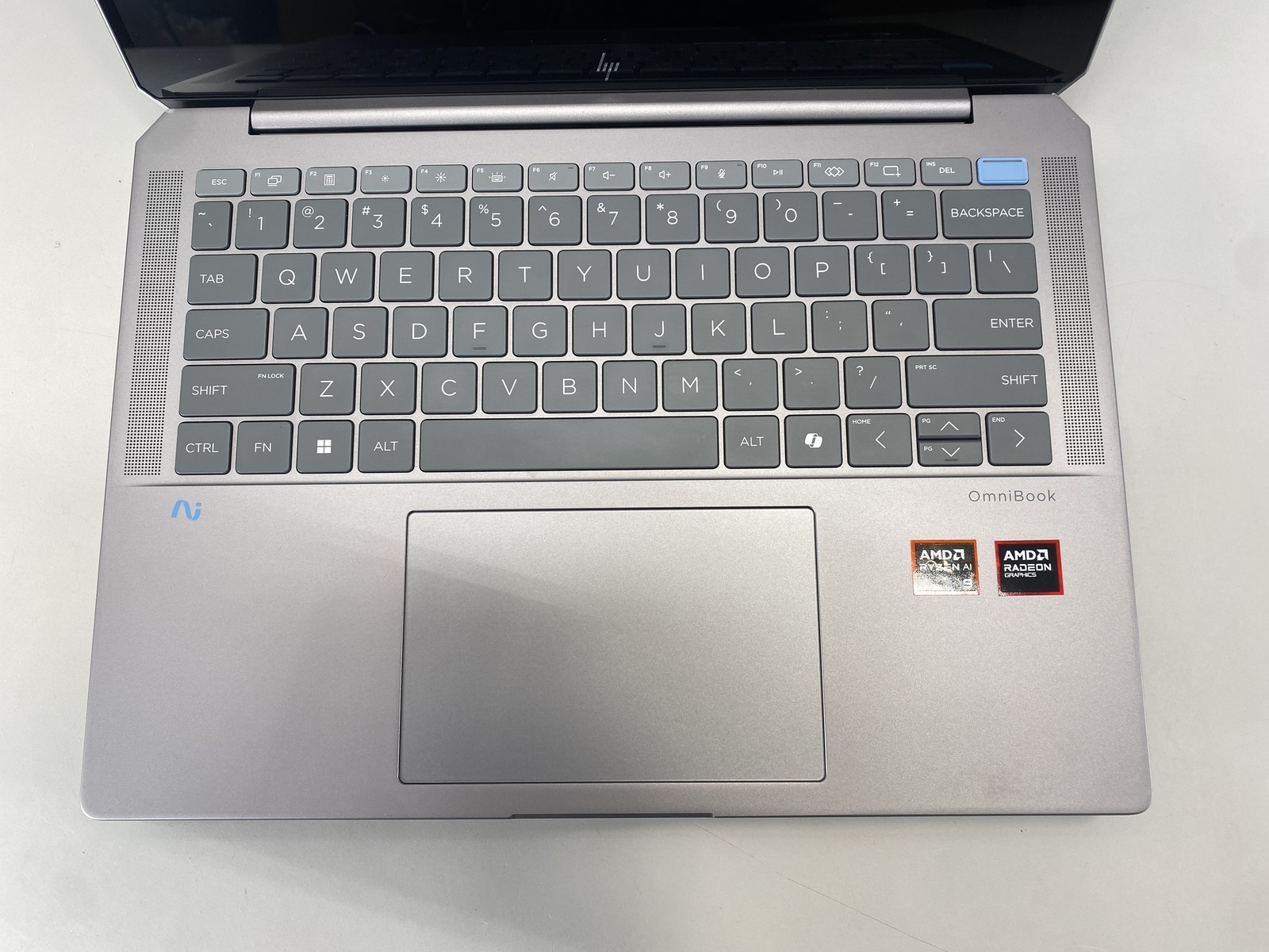 HP Laptop Omnibook Ultra 14-FD0013DX 14″ AMD Ryzen AI 9 365 1TB- Silver