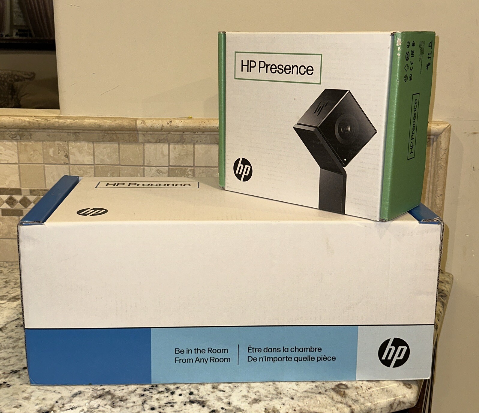 HP Presence control Zoom Rooms + 4K Camera