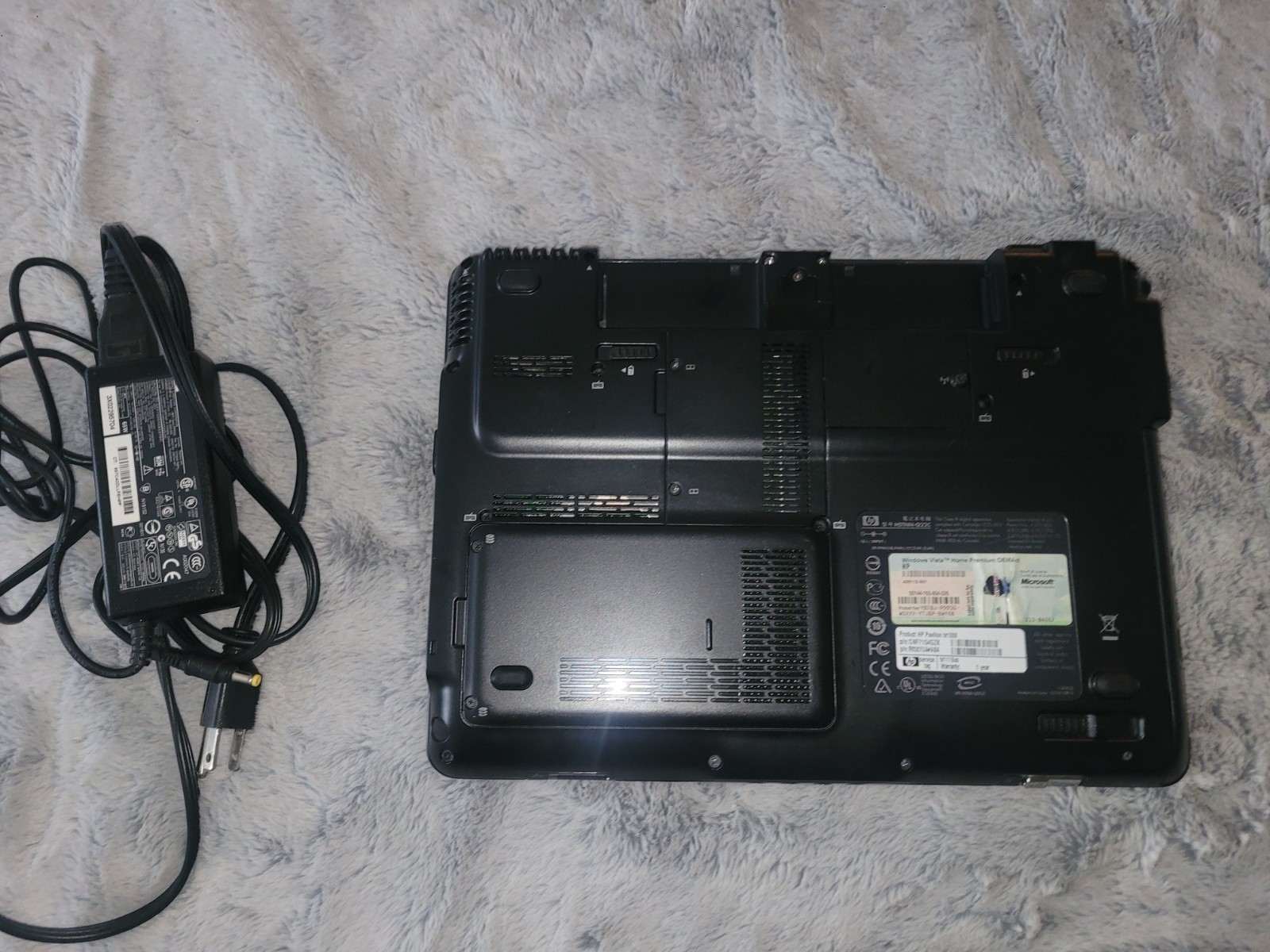HP Pavilion tx 1110 Us and Power Adapter convertible table notebook