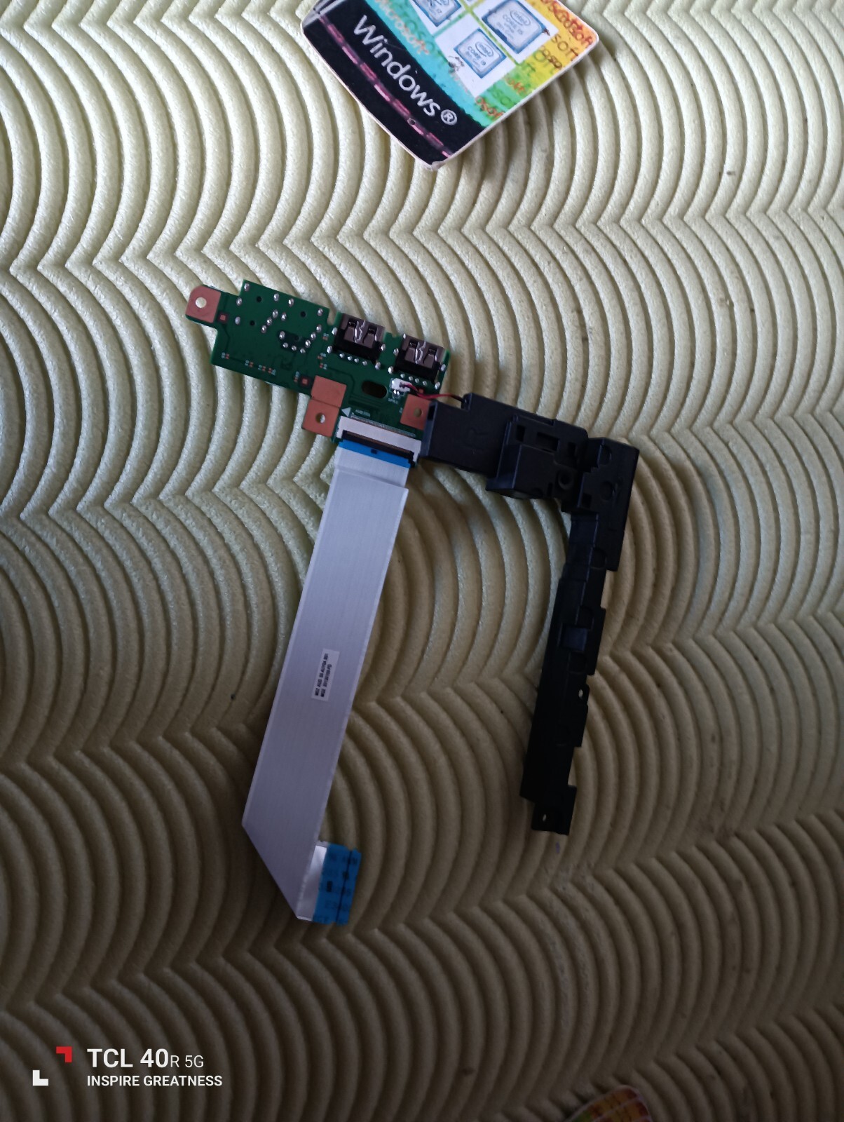 MEDION p6640 USB SPEAKER BOARD WITH FLAT