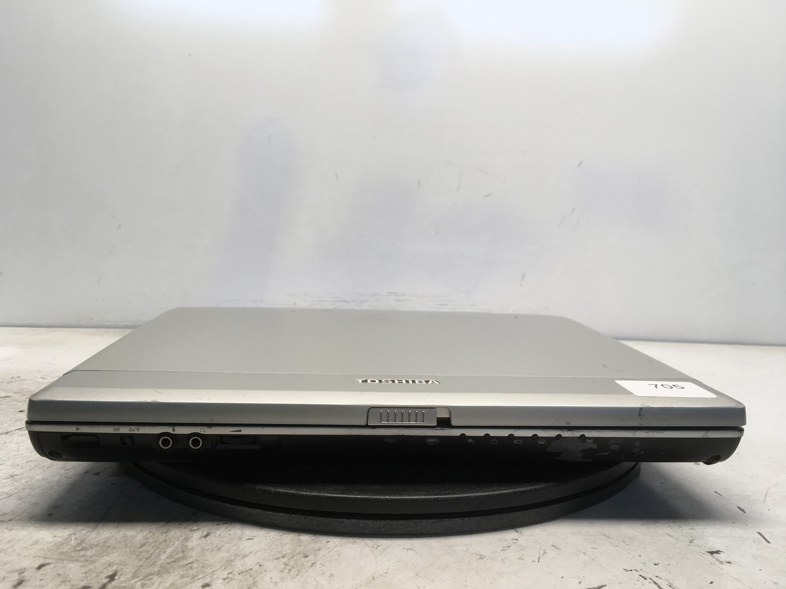 Toshiba Tecra M1 Intel Pentium M 1.4GHz 262 MB NO HDD No Batt