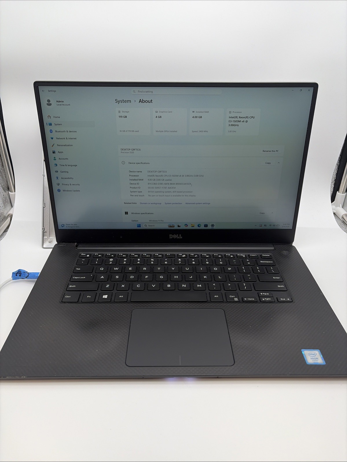 Dell Precision 5520 Xeon E3-1505M v6 4GB RAM 128GB SSD PARTS (L75)