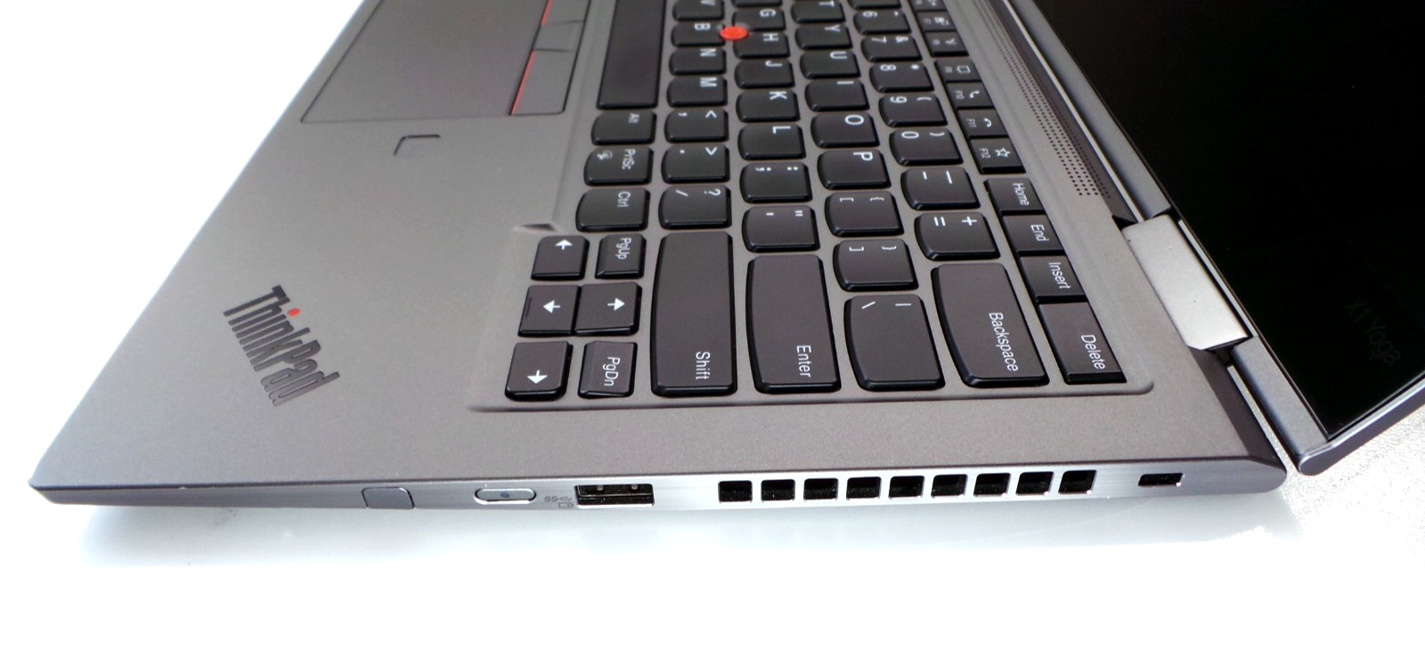 Lenovo ThinkPad X1 Yoga Gen 5 14″ 2-in-1 i5-10210U 16GB RAM 256GB SSD WIN 11 PRO