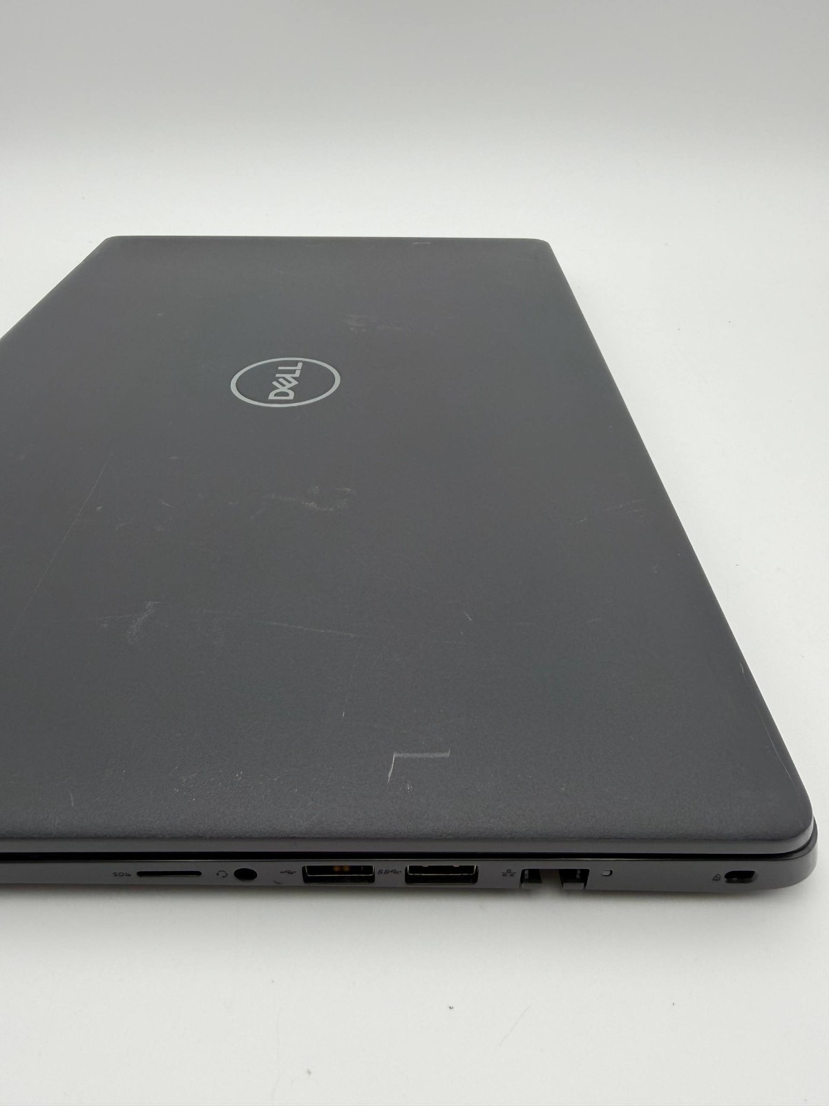 Dell Latitude 3510 15.6″ FHD Intel core i5-10210U 8GB DDR4 No SSD/ OS/ Adapter