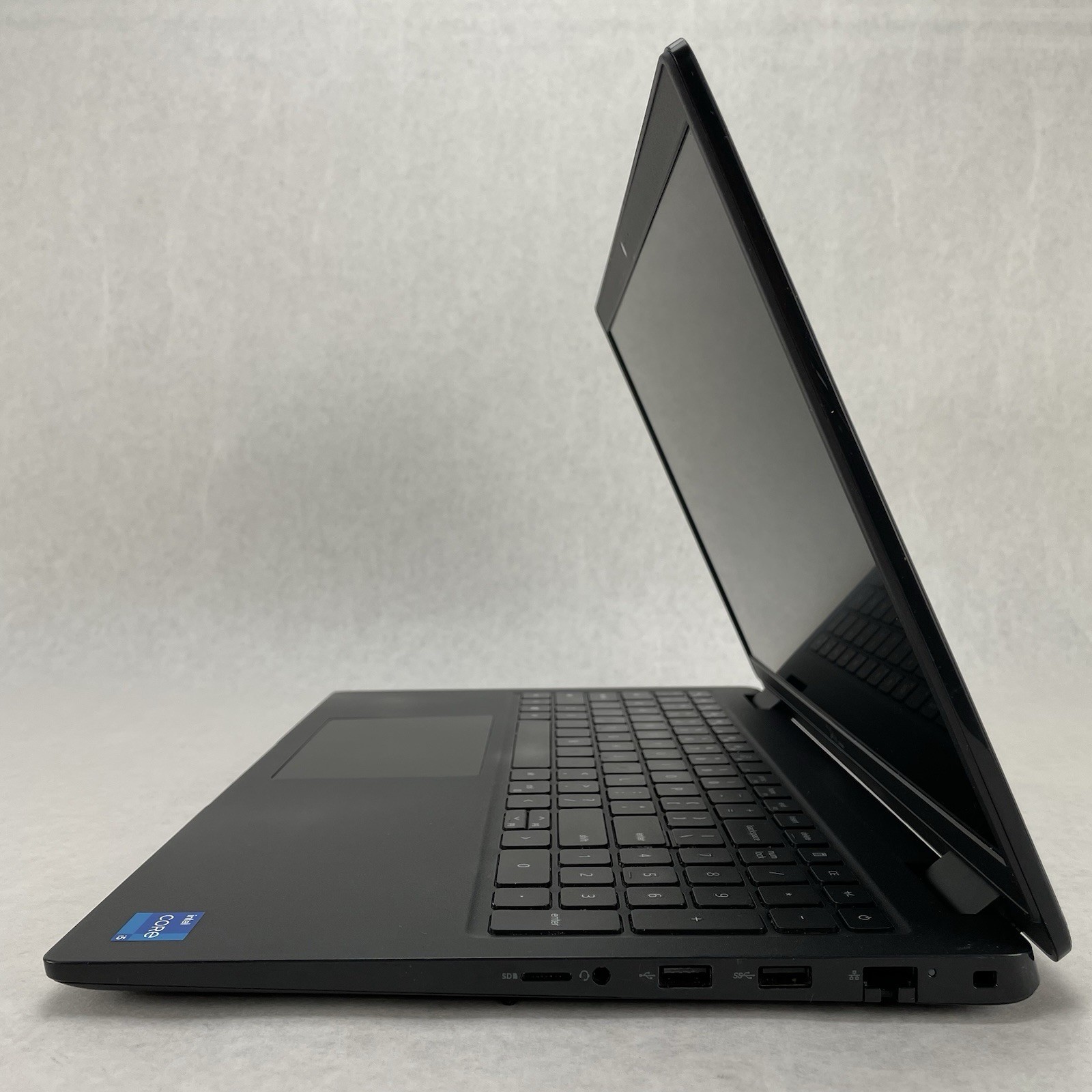 Dell Latitude 3520 15.6″ i5-1135G7 2.40 Ghz 8 GB RAM No SSD/OS/AC