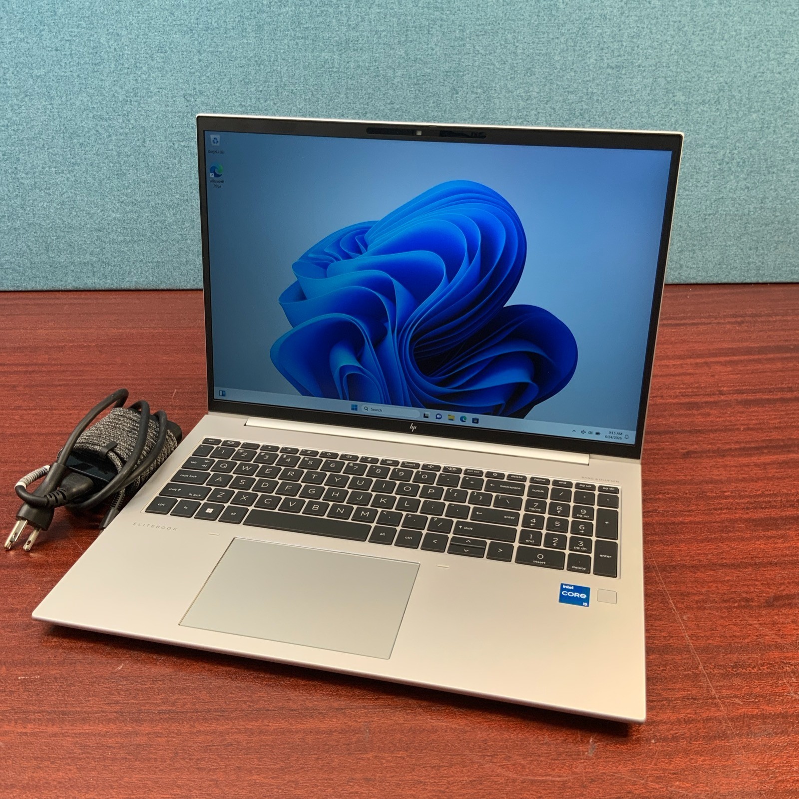 HP EliteBook 860 G10 Intel i5-1335U 16GB RAM 512 GB SSD Win 11 Pro