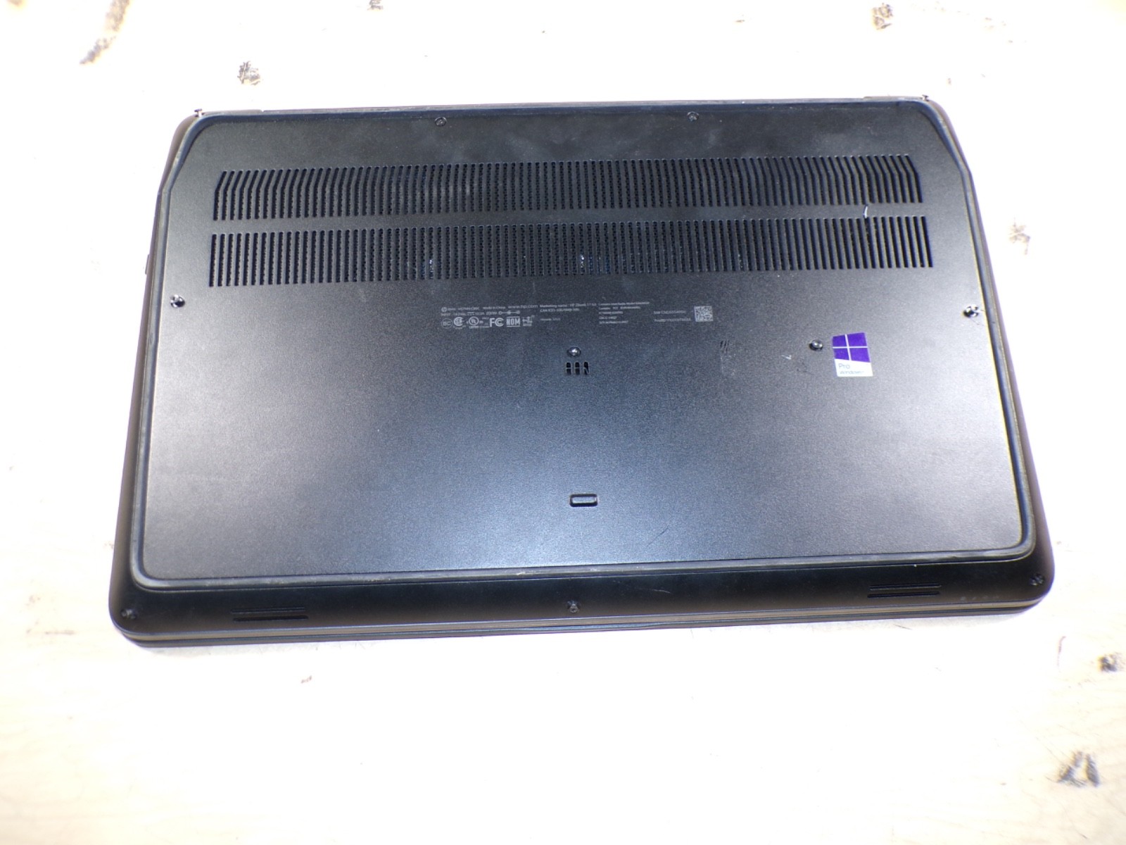 HP ZBOOK I7 G3 INTEL CORE I7-6700HQ 2.60GHZ 8GB RAM **NO HD/ NO CADDIE/ NO OS