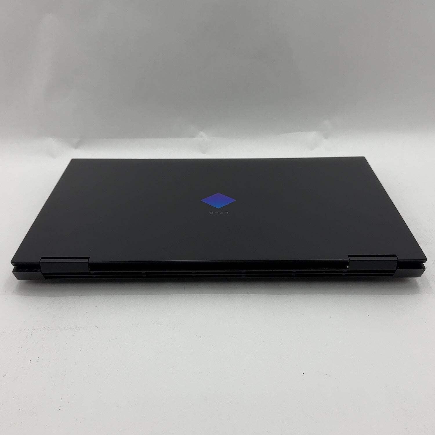 HP Omen 17-CK2095 17.3″ i9-13950HX 2.2GHz 32GB RAM 2TB SSD GeForce RTX 4080