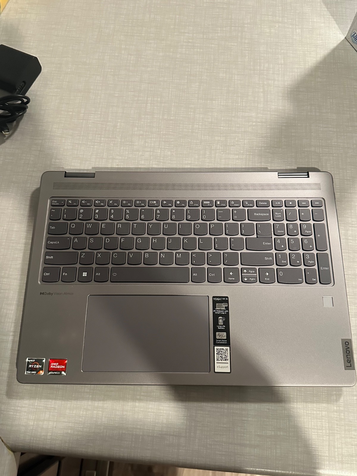 Lenovo Yoga 7i 16-inch, Intel,