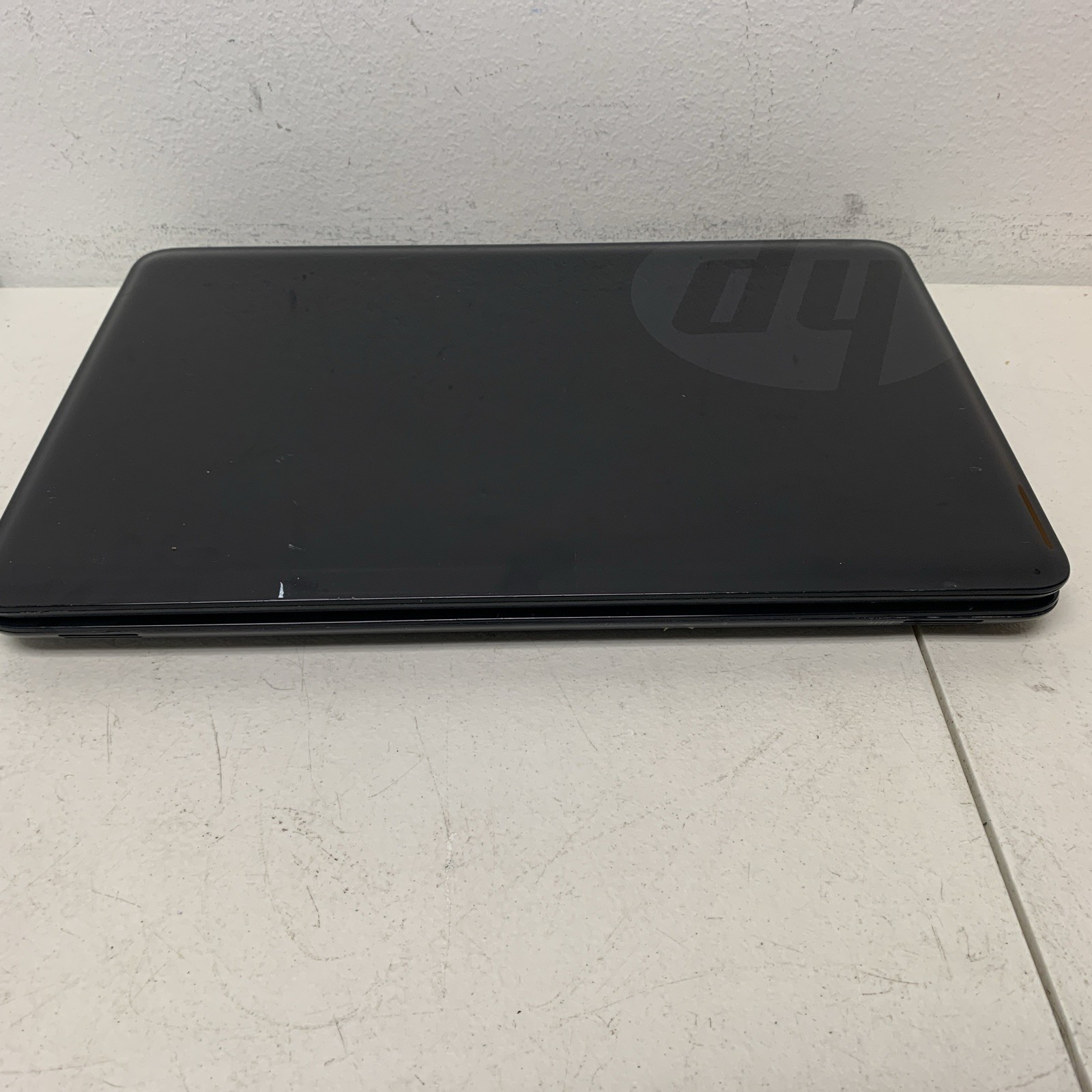 HP 2000 Notebook 15″ AMD E1-1200 1.4GHz 4GB RAM 128 SSD Wind 10 Home