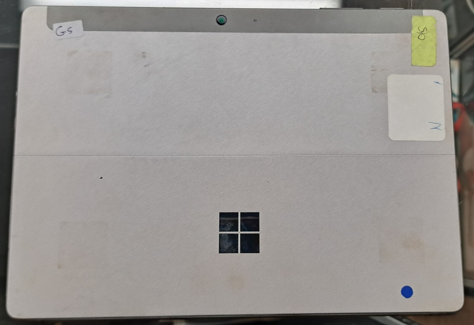 G5 – Surface Go 2 – 64GB 4425Y 4GB M1824 for parts/repairs s/n:041439704751
