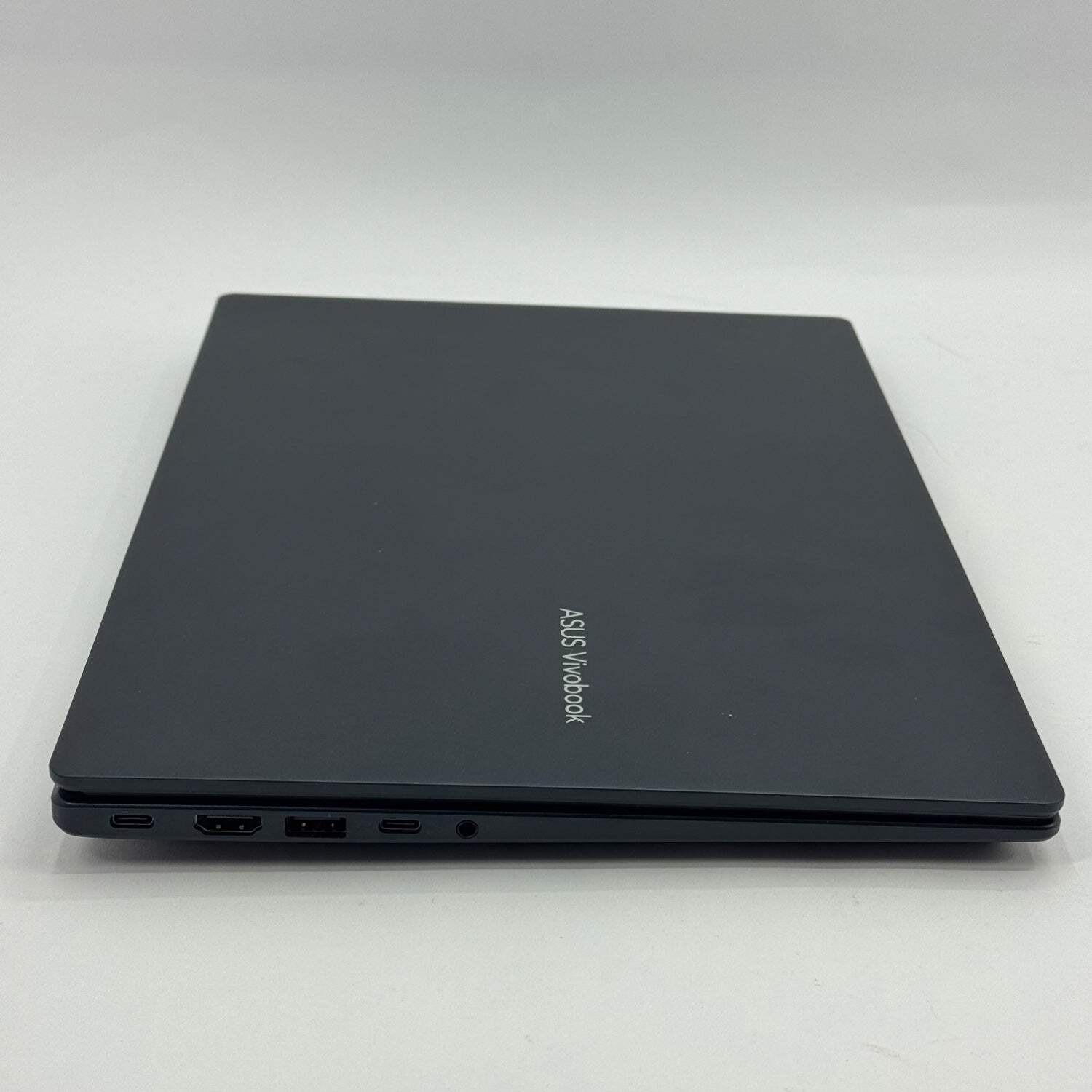 Asus Vivobook 14 X1407QA 14″ Snapdragon X 2.9GHz 16GB RAM 512GB SSD