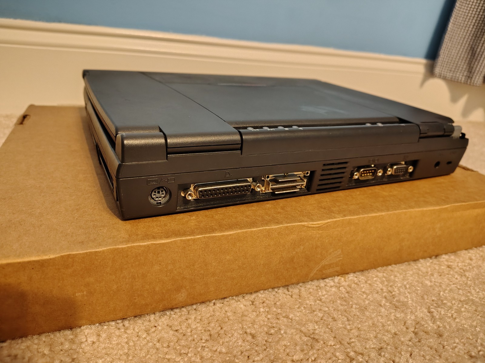 Compaq Presario 1622 Pentium MMX 15Mb RAM 3Gb hdd