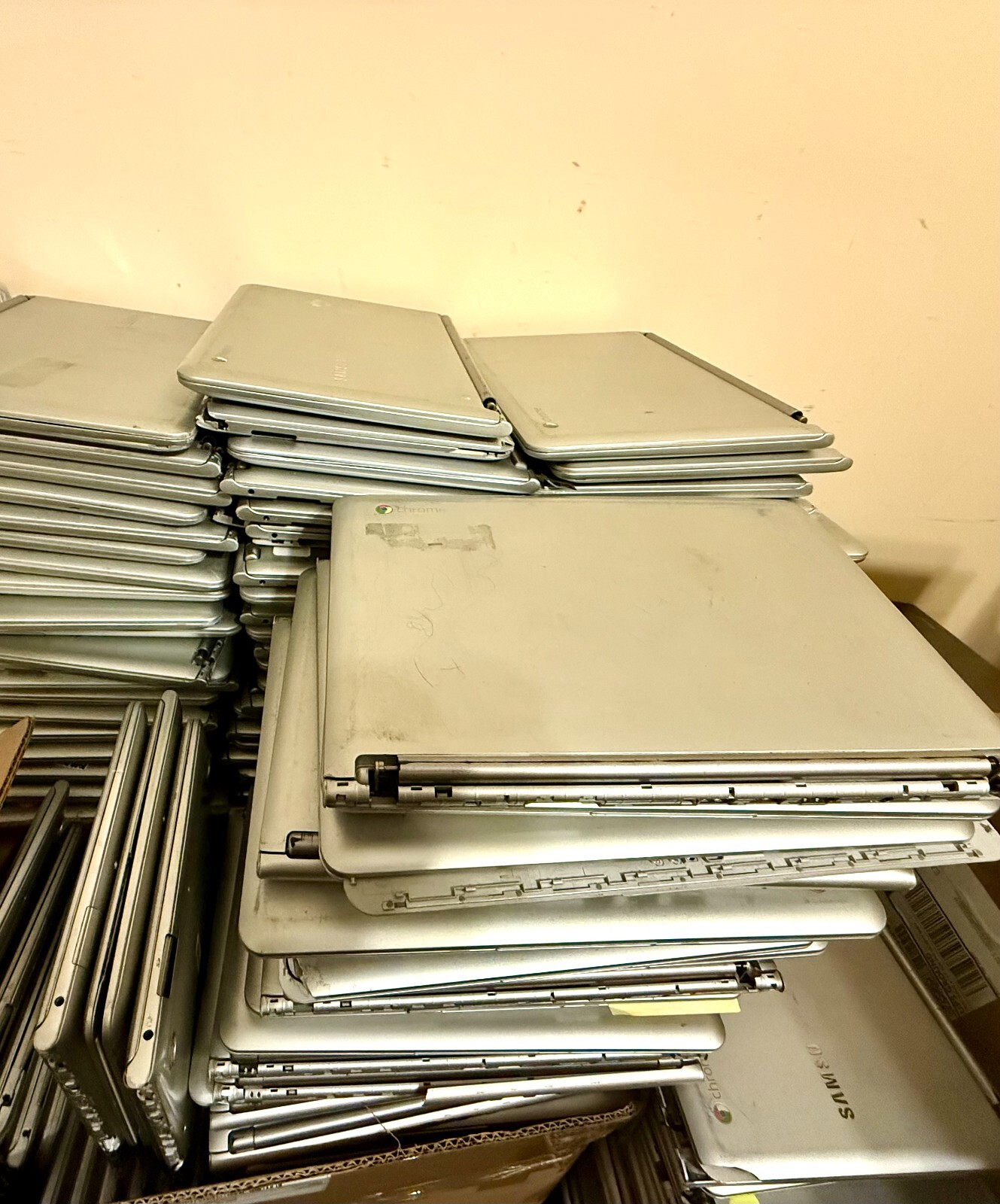 Samsung Chromebook 11.6″ PARTS ONLY NO Cord – Not Tested-READ