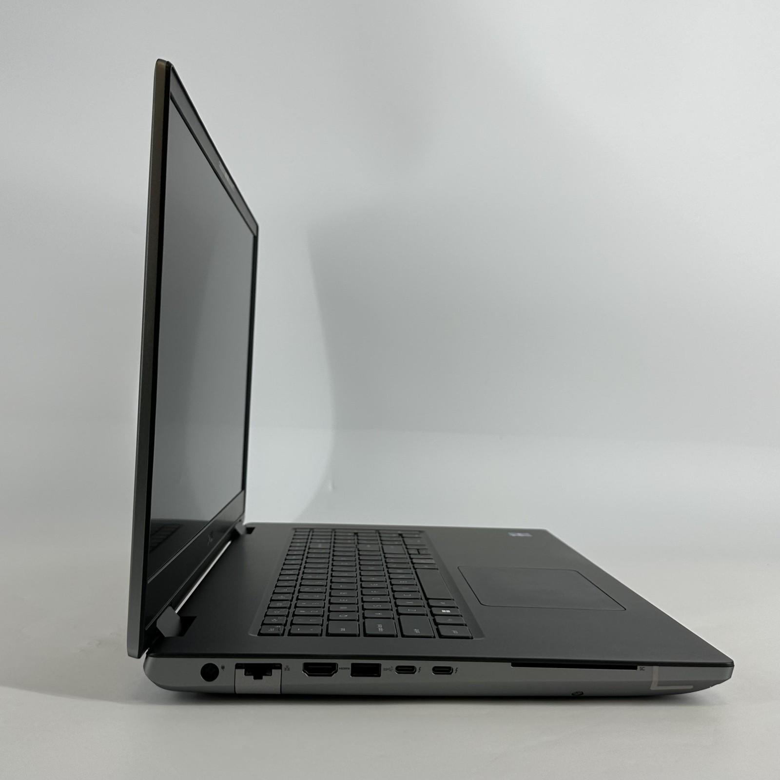 Dell Precision 7780 17.3 4K 2.2 GHz i9-13950HX 64GB 2TB SSD NVIDIA RTX 3500 Ada