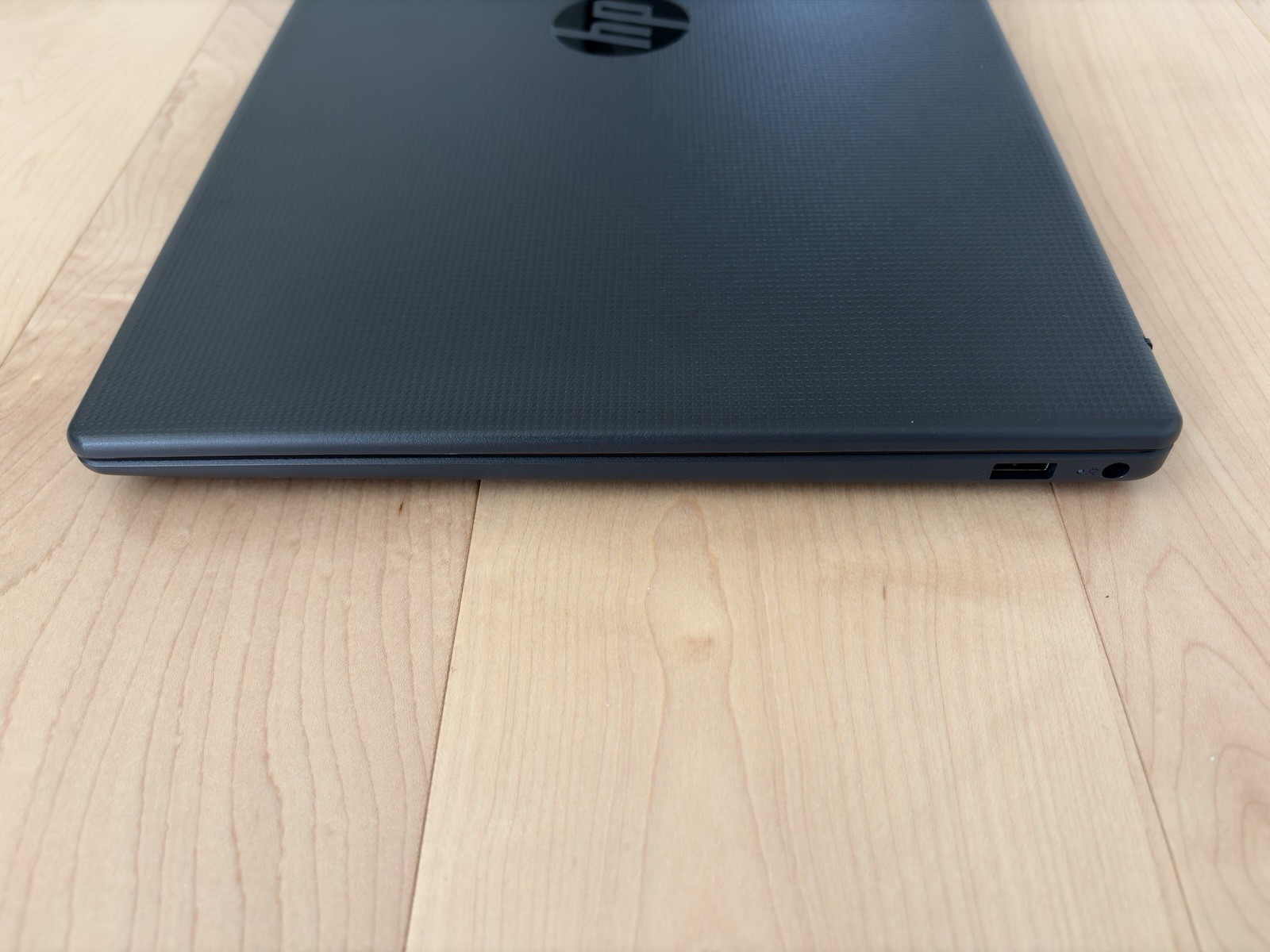 HP 255R G10 15.6″ FHD 8-Core Ryzen 7 7735U 16GB 512GB PCIe SSD Cam Win11Pro
