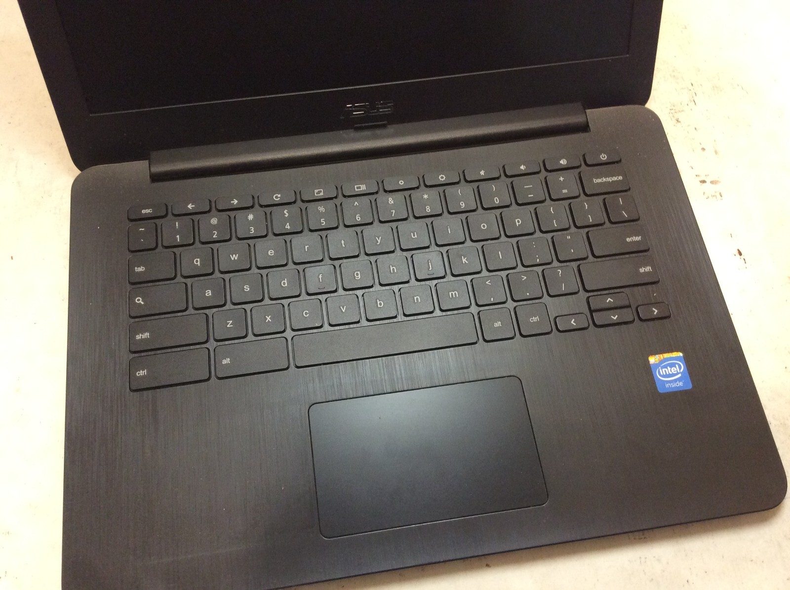 ASUS Chromebook C300M Laptop 13″ Intel Celeron READ DESCRIPTION -PP