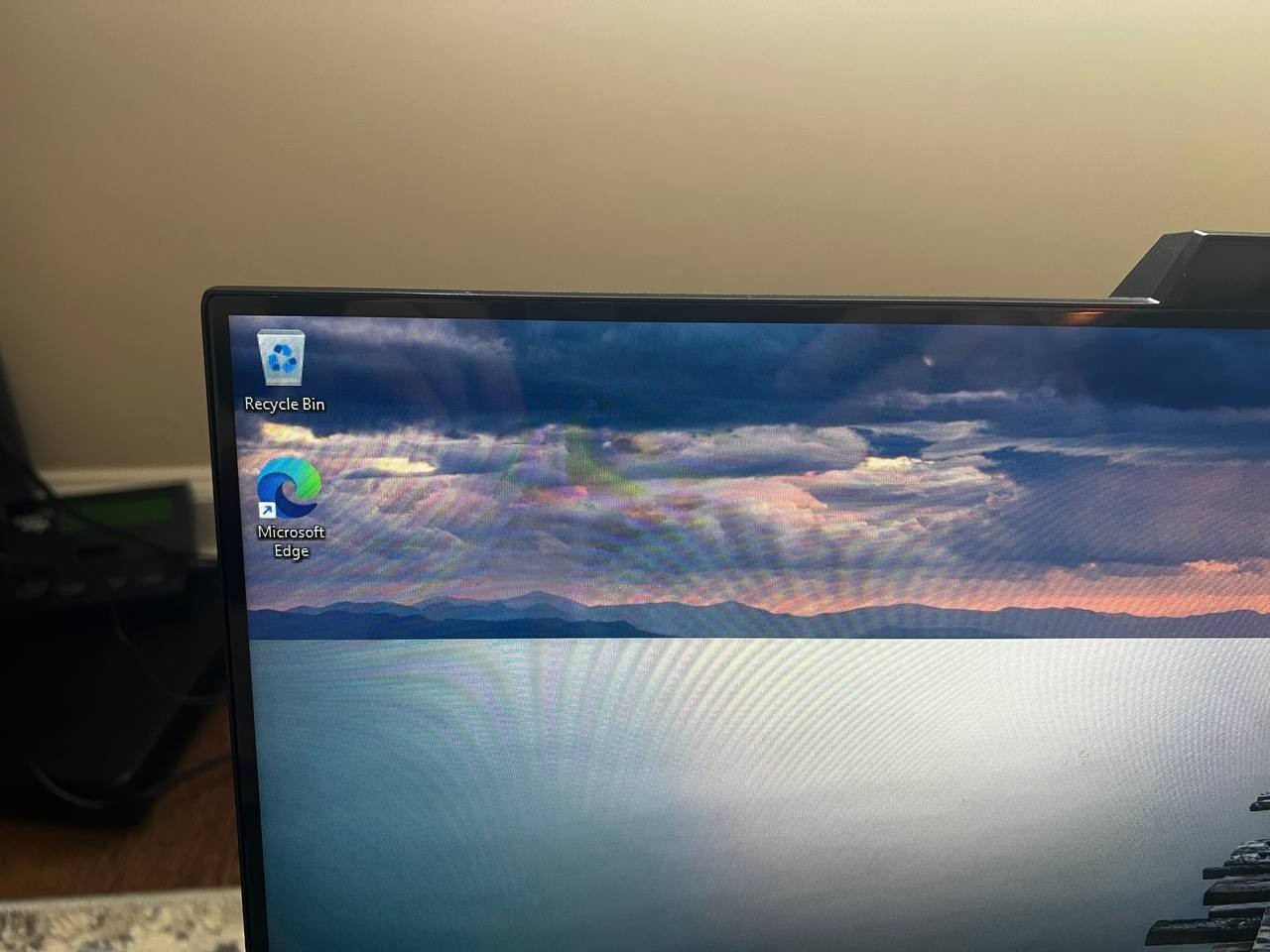 Asus All-in-one PC. Touchscreen. 23.8 inch. 16Gb ram. 500gb ssd. AMD Ryzen 5 752