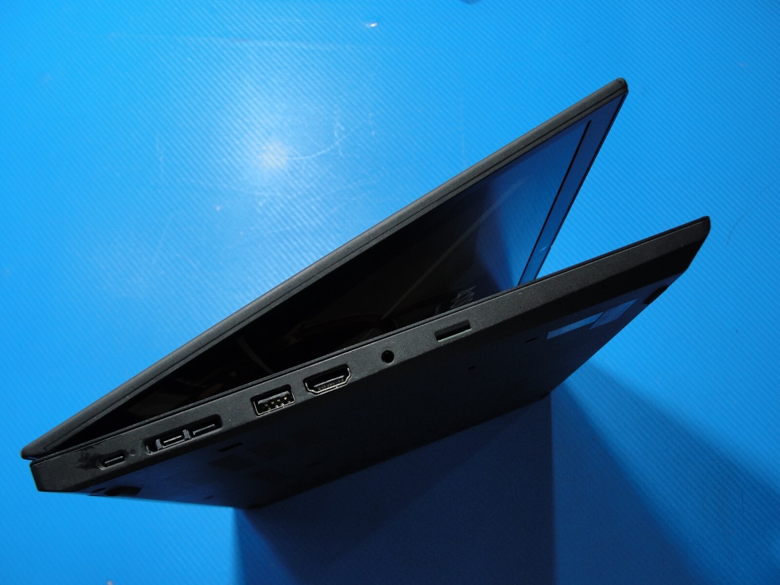 Lenovo ThinkPad T15 Gen1 15.6” FHD Intel Core i7-10610U 1.8GHz 16GB 256GB SSD