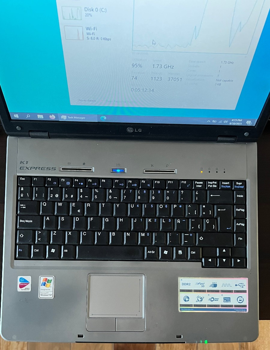 VINTAGE LG K1 Express Laptop (Intel Pentium M 740 1.73 GHz, 2GB DDR2, 55GB HDD)
