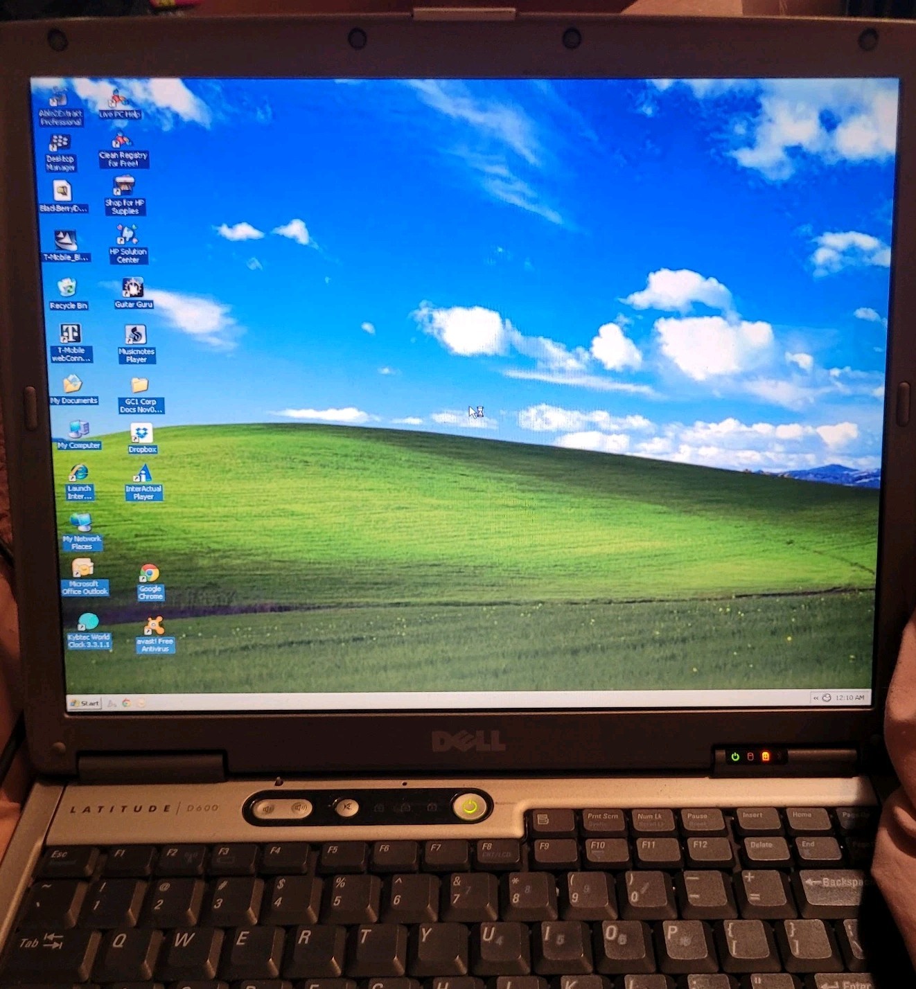 Dell Latitude D600 Intel Pentium Laptop, Turns On!
