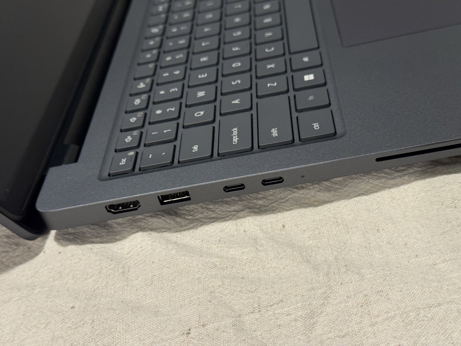 Dell Pro Max 14 MC14250 – Intel Core Ultra 7 265H, 32GB RAM, 2TB SSD RTX PRO 500