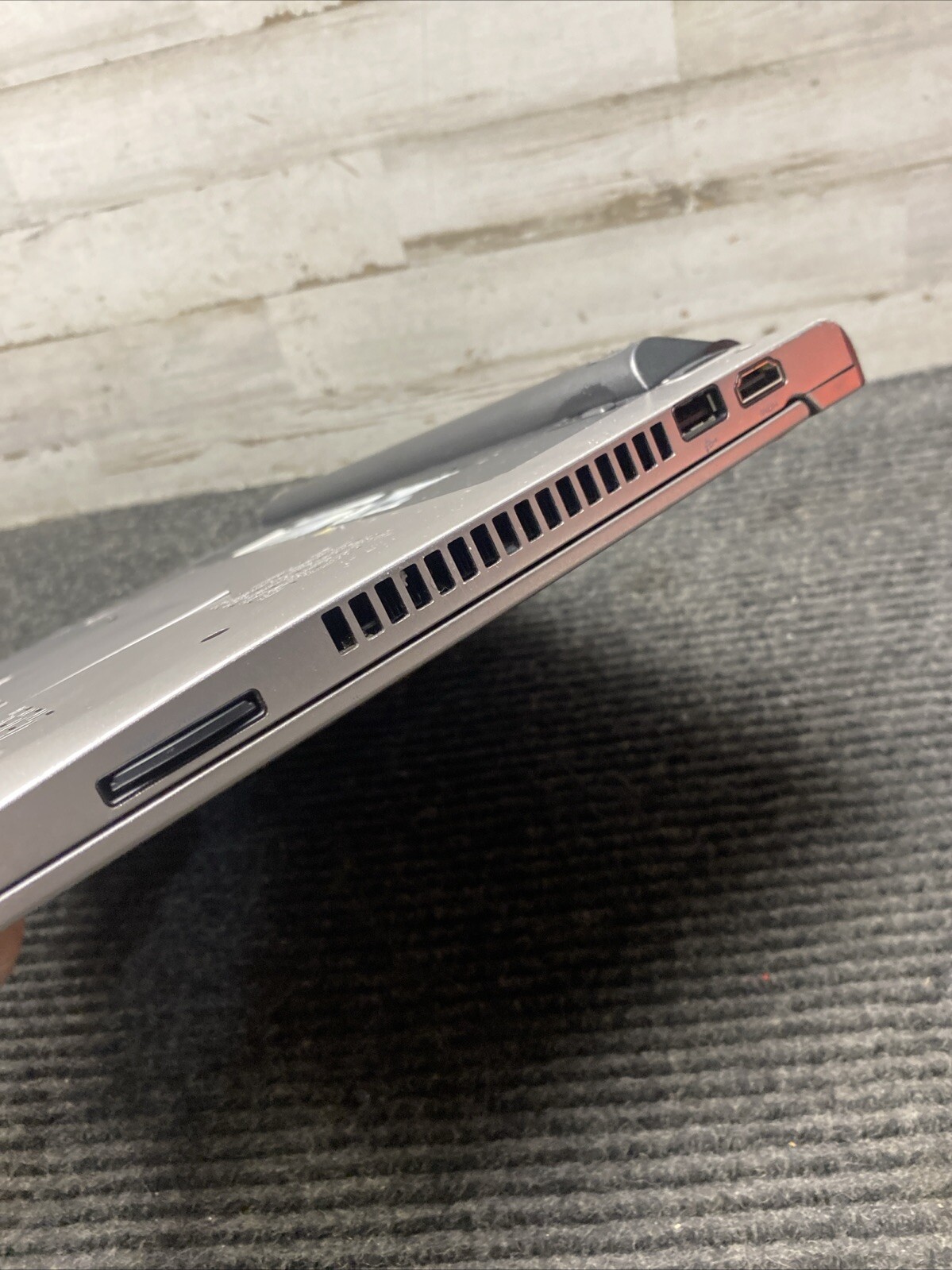 *PARTS* Dell Vostro V131 i5-2430M@2.40GHz 4GB RAM No HDD/OS Laptop