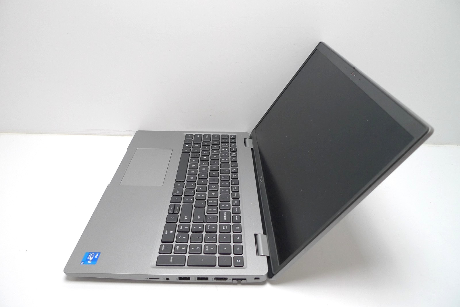 Dell Latitude 5520 | i5-1145G7 | 16GB RAM | 512GB NVMe | Linux | Charger | Read