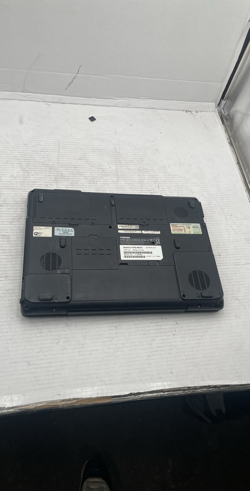 Toshiba Satellite P205-S6347 17″ Laptop Intel Centrino Duo No HDD As Is