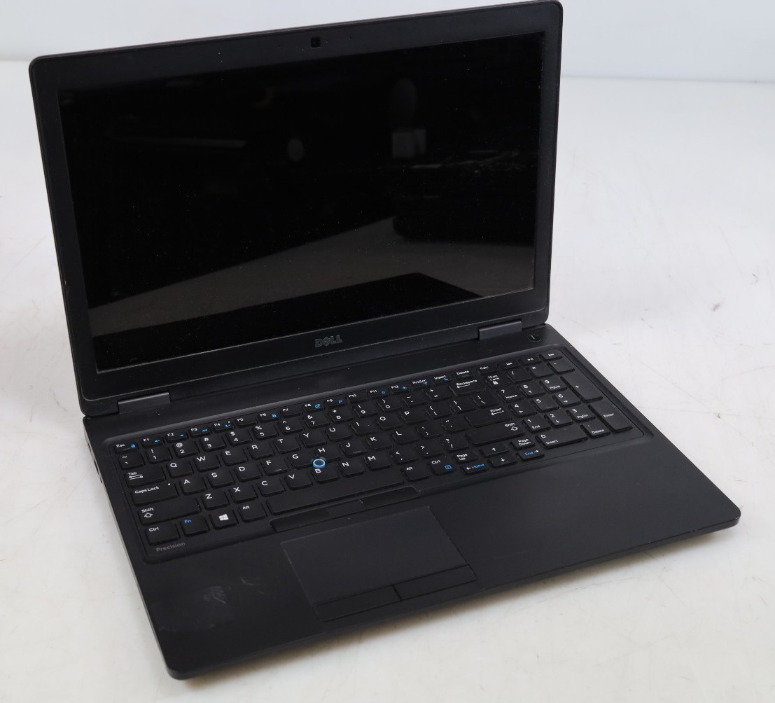 Dell PRECISION 3520 15.3″ Intel i5-7440HQ 8GB DDR4 QUADRO M620 No HDD COA OS