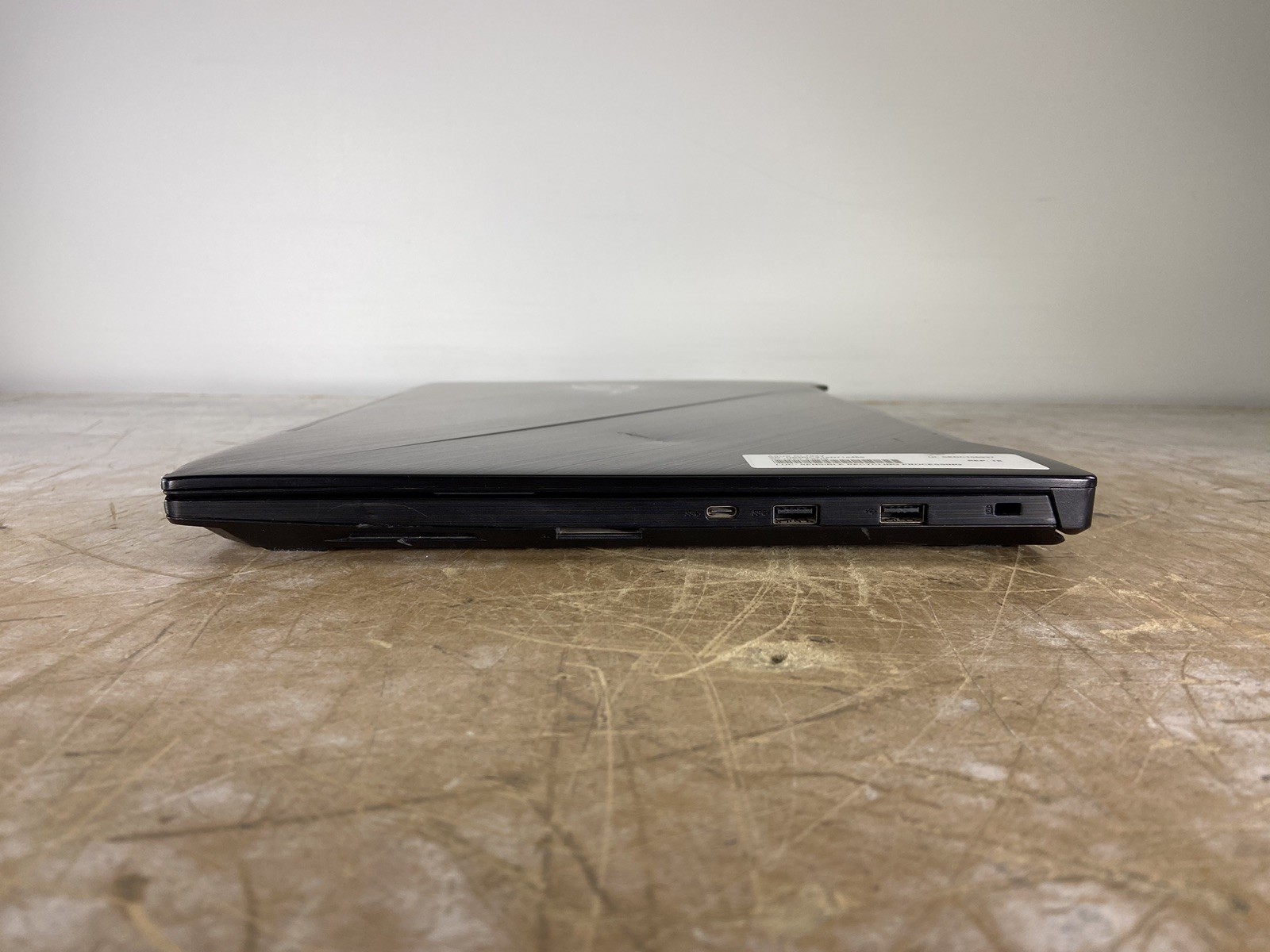 ASUS GL703V i7-7700HQ @ 2.80GHz, 12GB RAM, NO HDD/OS