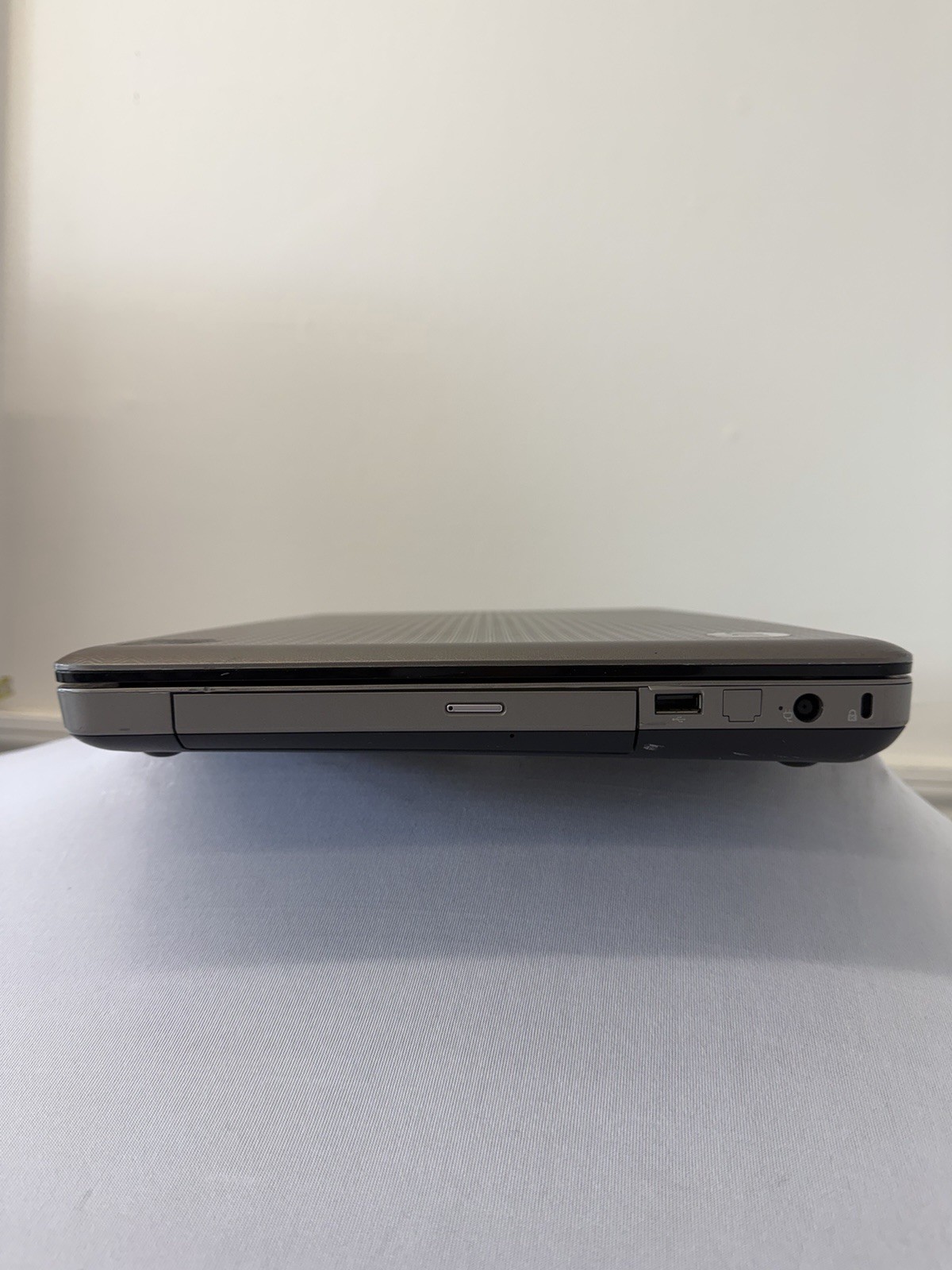 HP Notebook G62-435DX Laptop – Good Screen – AMD Turion II P540 – Read Des