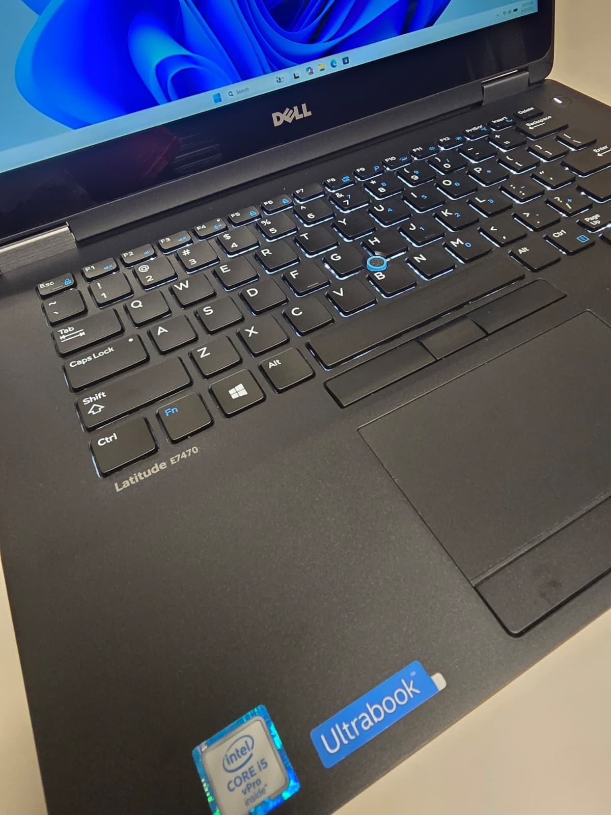 Dell Latitude E7470 TouchScreen QHD | i5 6th 16GB RAM 256GB SSD | Backlit Win 11