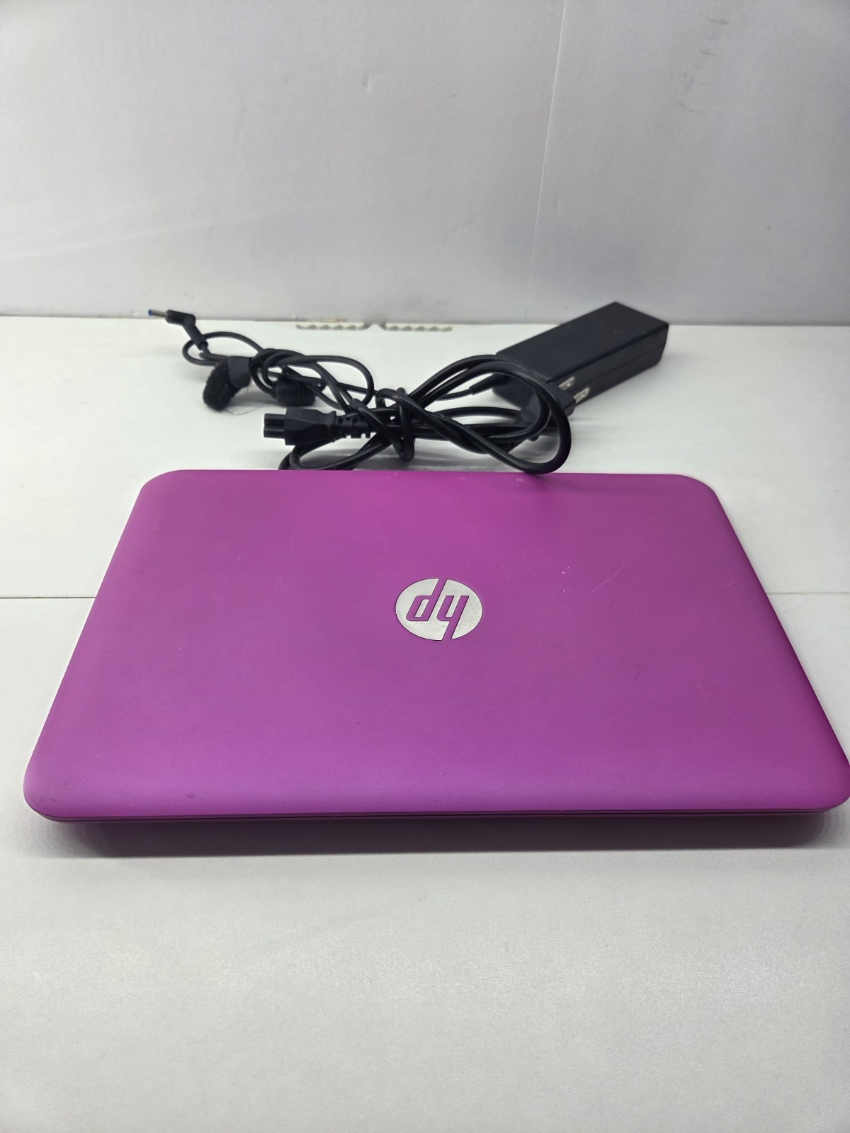 HP Stream 11.6″ Notebook PC 11 Celeron N2840 2.16GHz 2GB 64-bit W8.1 Pink