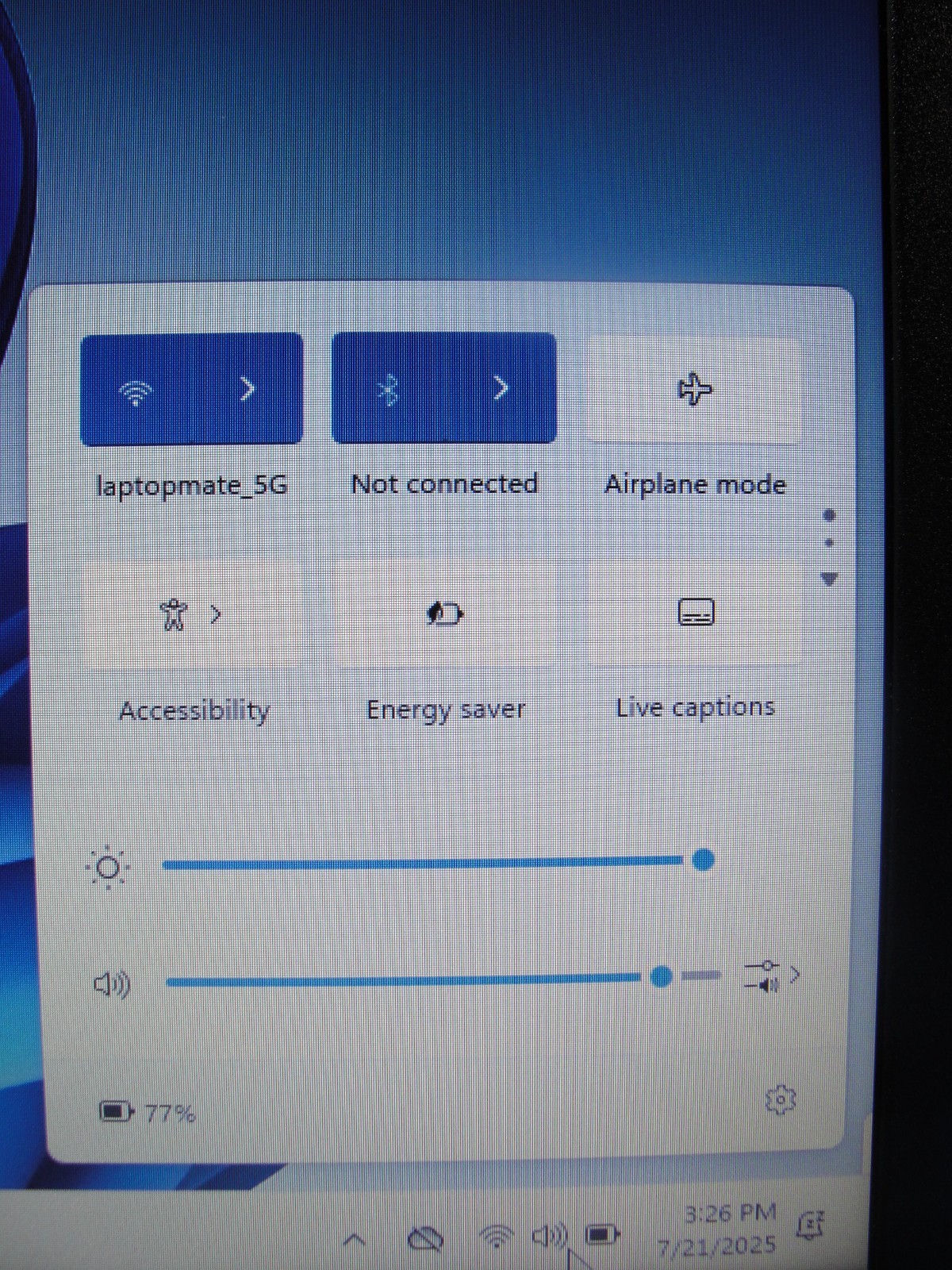 Lenovo IdeaPAd 330-15IKB 15.6” HD Intel Core i3-8130U 2.2GHz 8GB HDD 1TB